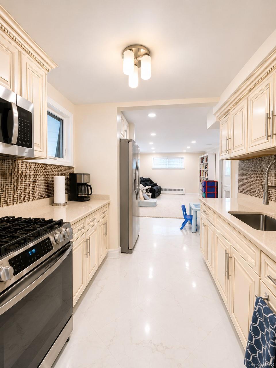 Single Family Woodmere Drive  Nassau County, NY 11581, MLS-1025653-29