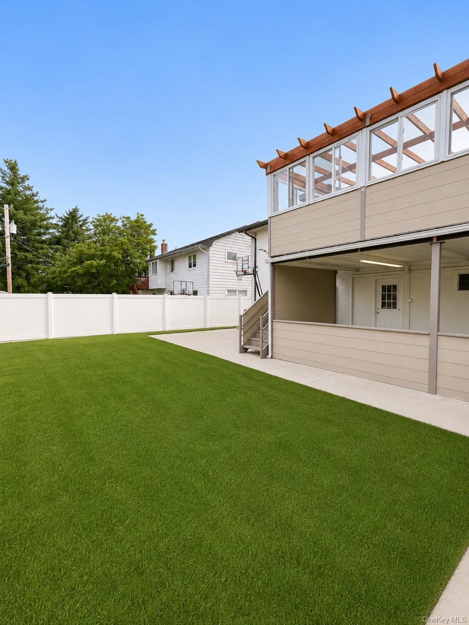 Single Family Woodmere Drive  Nassau County, NY 11581, MLS-1025653-37