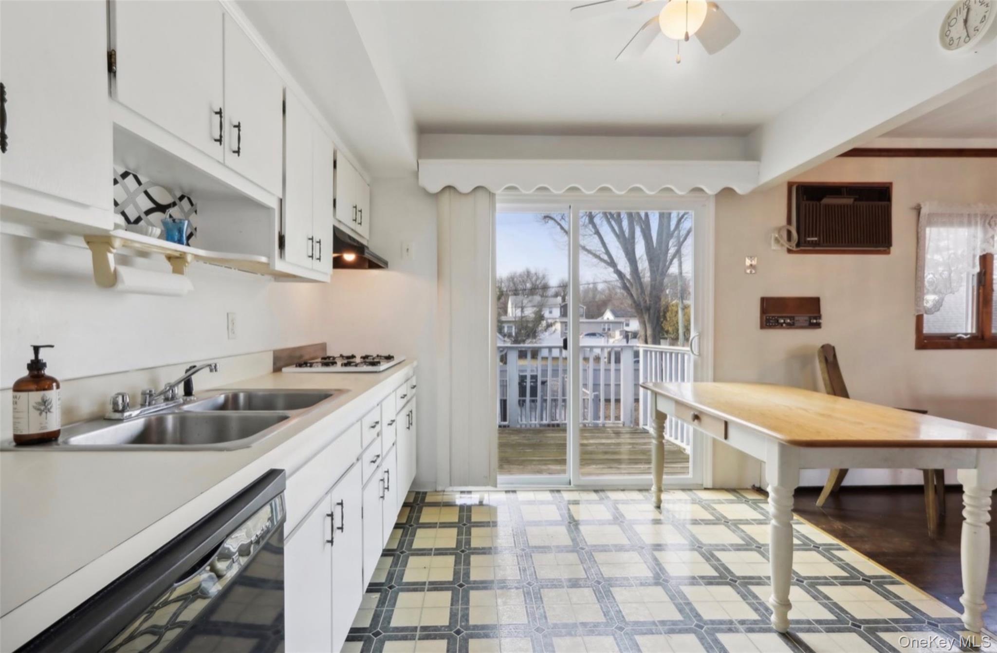 Single Family Lafayette Avenue Rockland County, NY 10993, MLS-1025665-9