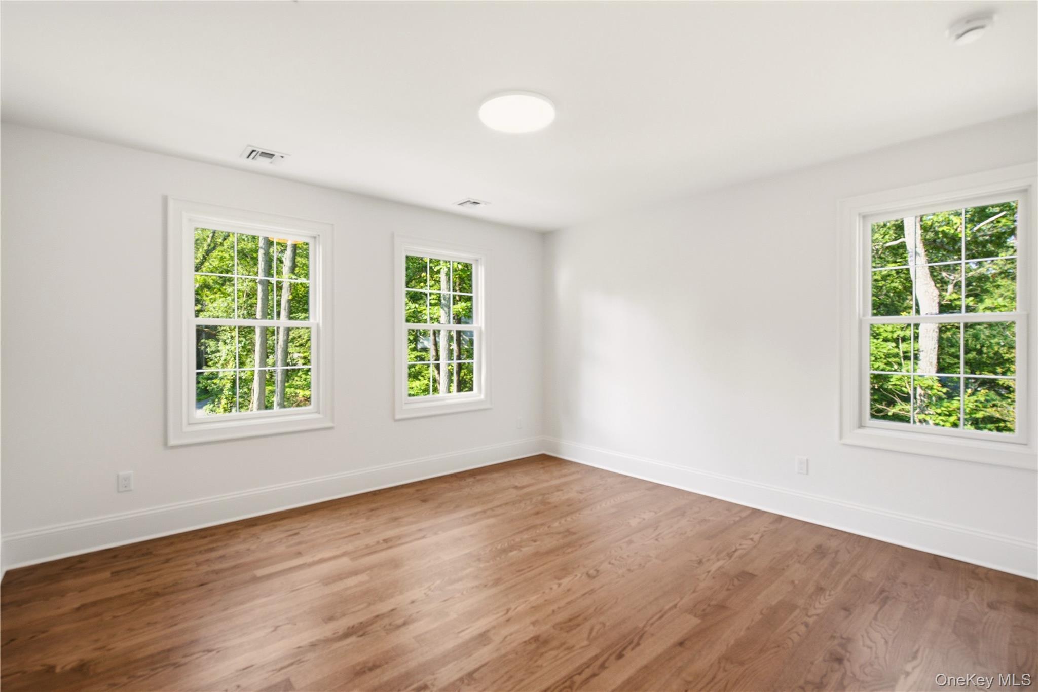 Single Family Glen Way Suffolk County, NY 11724, MLS-1025670-17