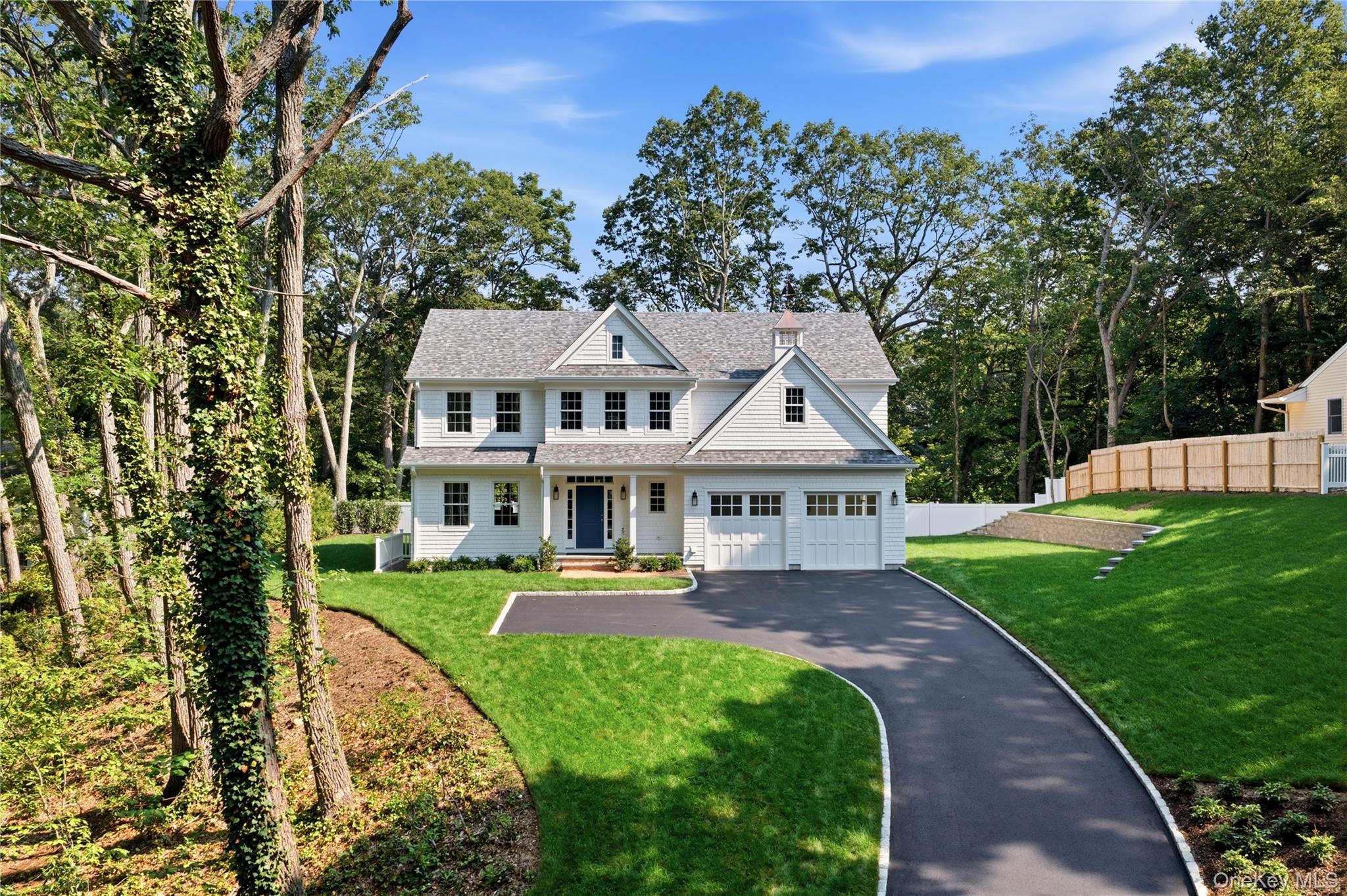 Single Family Glen Way Suffolk County, NY 11724, MLS-1025670-2