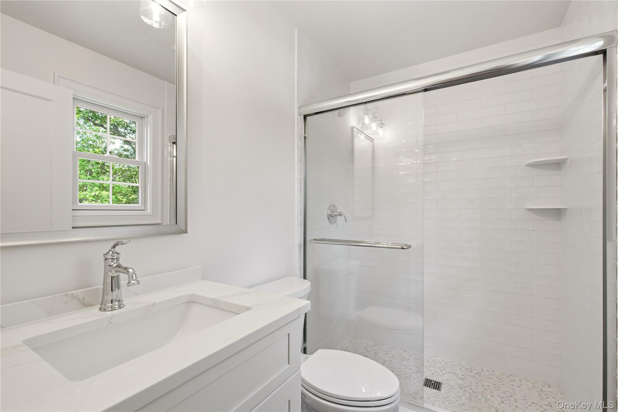 Single Family Glen Way Suffolk County, NY 11724, MLS-1025670-20