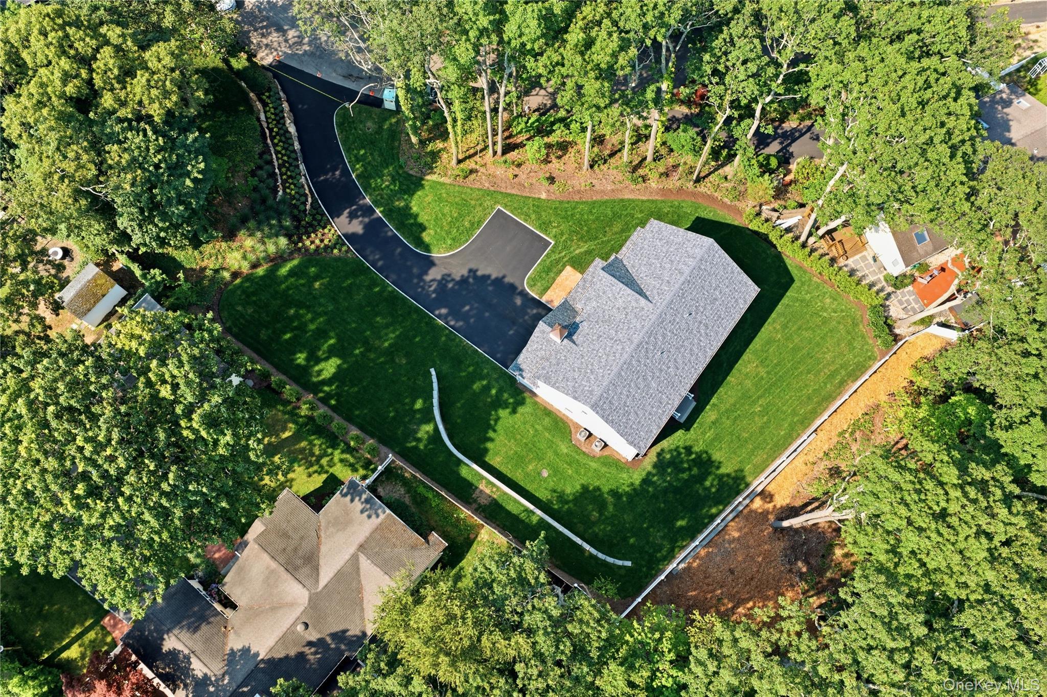 Single Family Glen Way Suffolk County, NY 11724, MLS-1025670-32