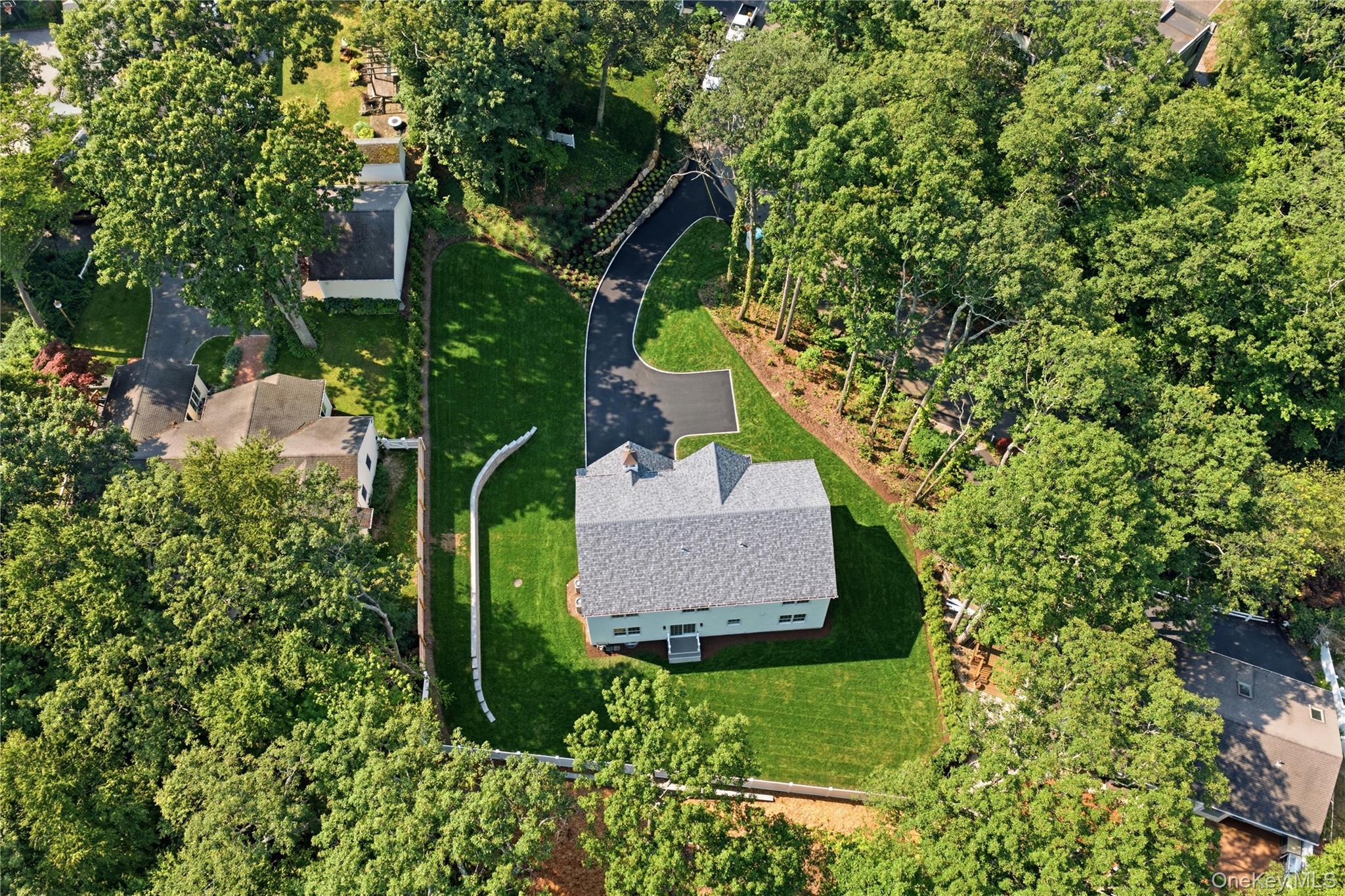 Single Family Glen Way Suffolk County, NY 11724, MLS-1025670-33