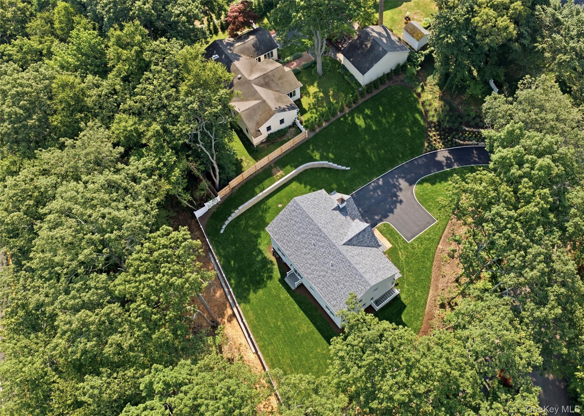 Single Family Glen Way Suffolk County, NY 11724, MLS-1025670-35