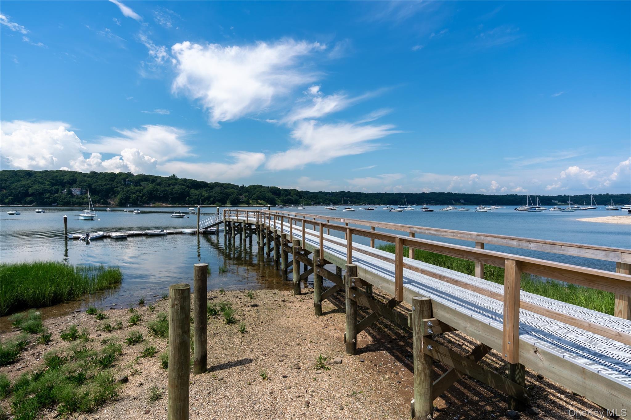 Single Family Glen Way  Suffolk County, NY 11724, MLS-1025670-36