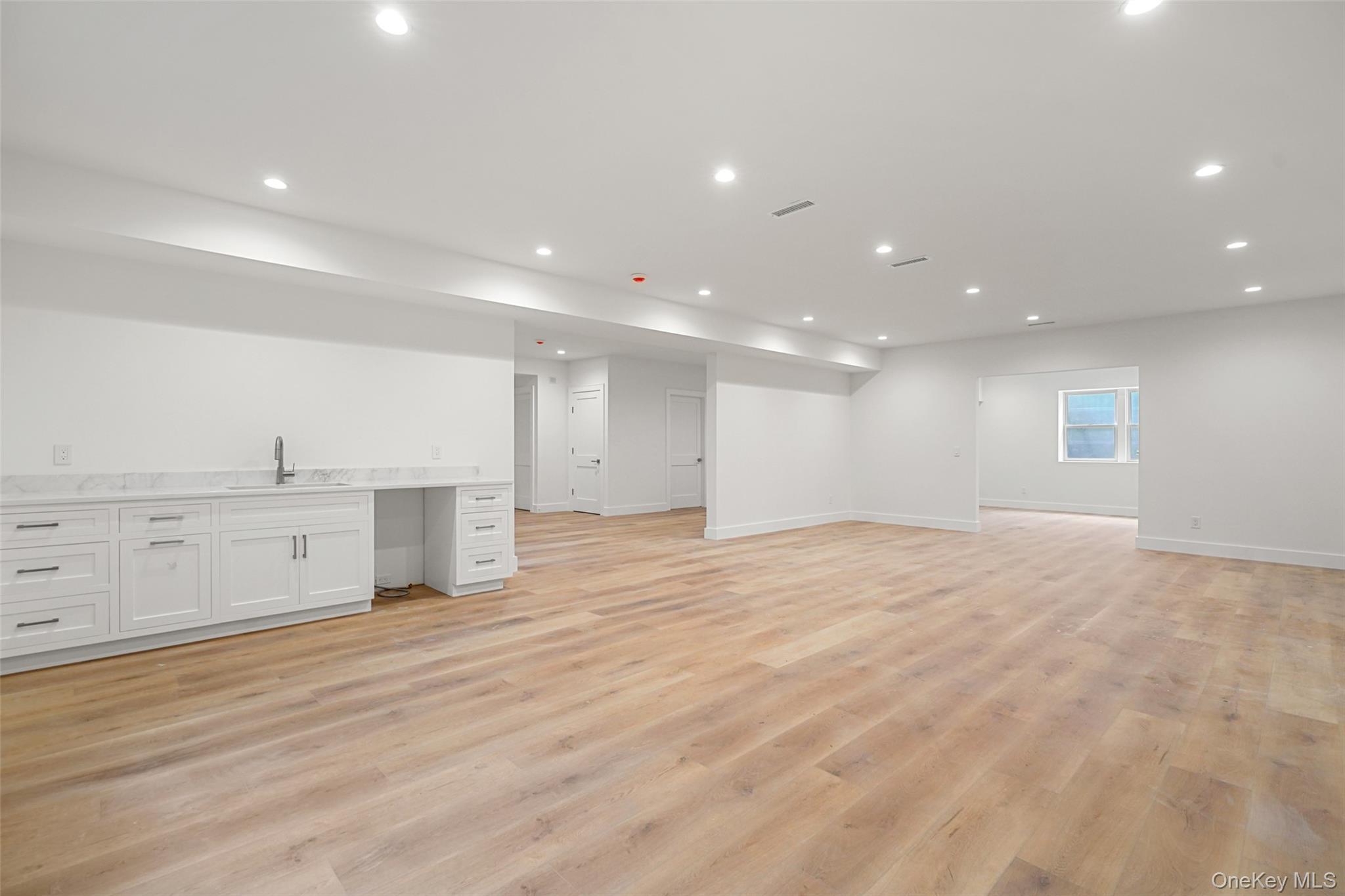 Single Family Crest Lane  Westchester County, NY 10583, MLS-1025675-23