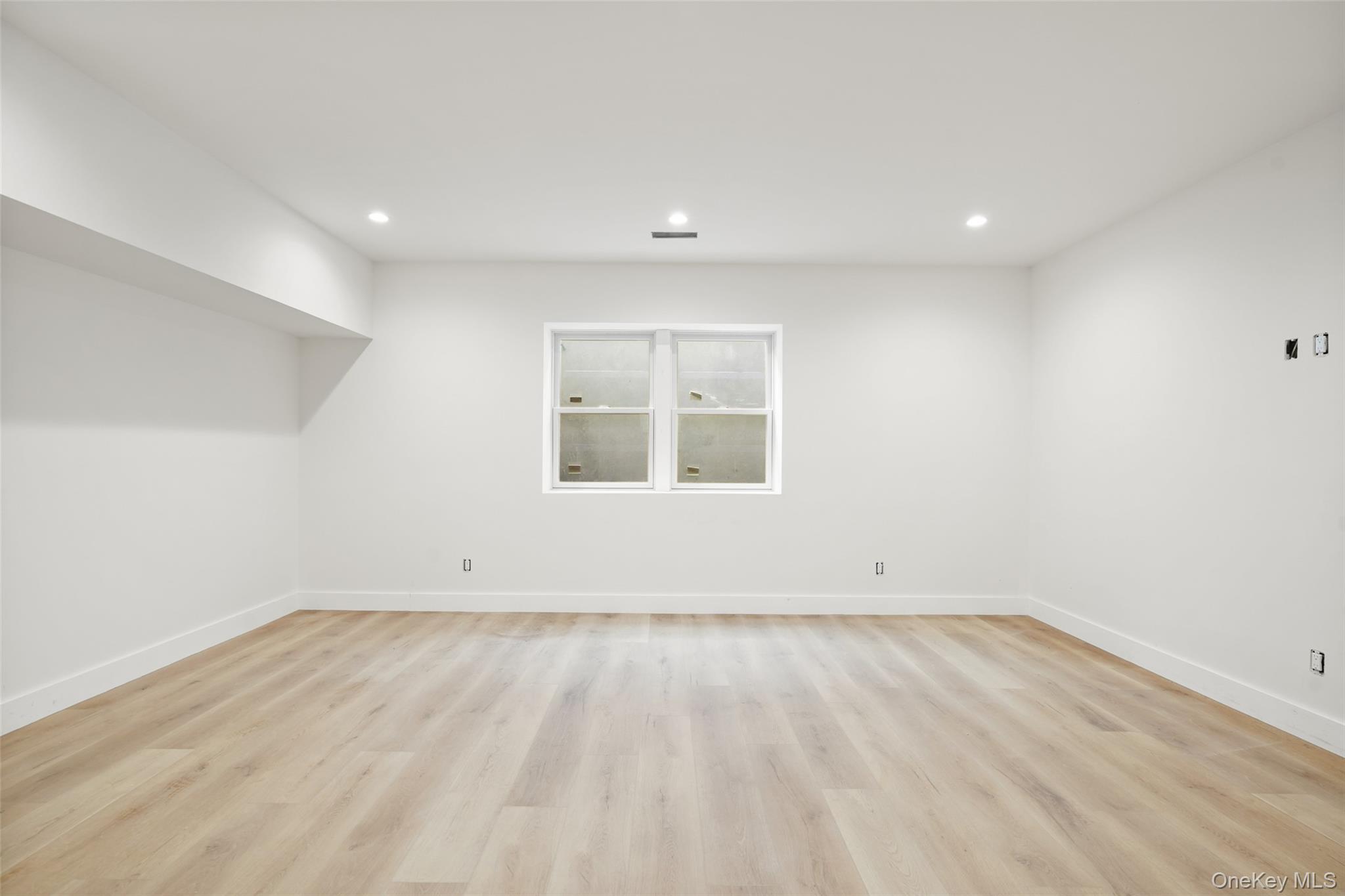 Single Family Crest Lane  Westchester County, NY 10583, MLS-1025675-24