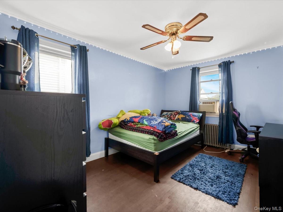 Single Family 181st Street Queens, NY 11365, MLS-1025679-10