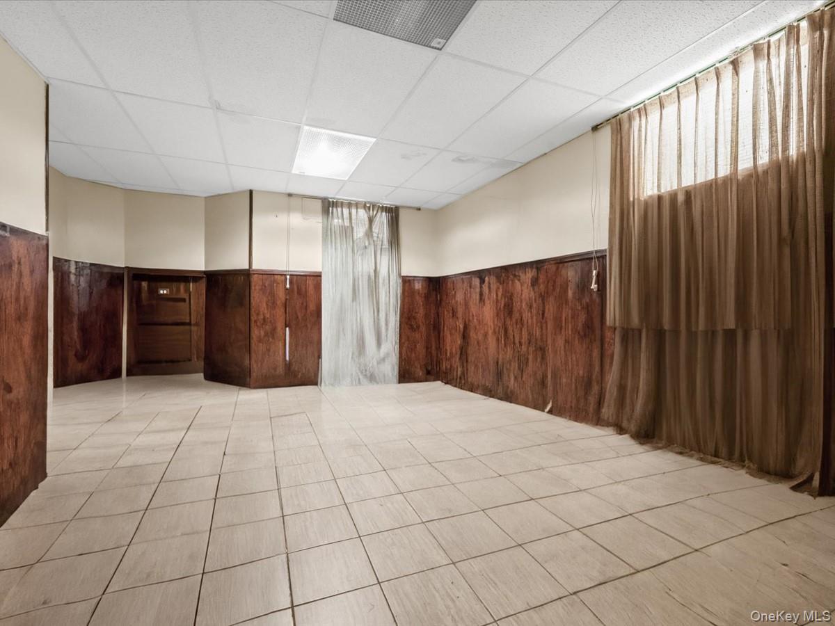 Single Family 181st Street Queens, NY 11365, MLS-1025679-18