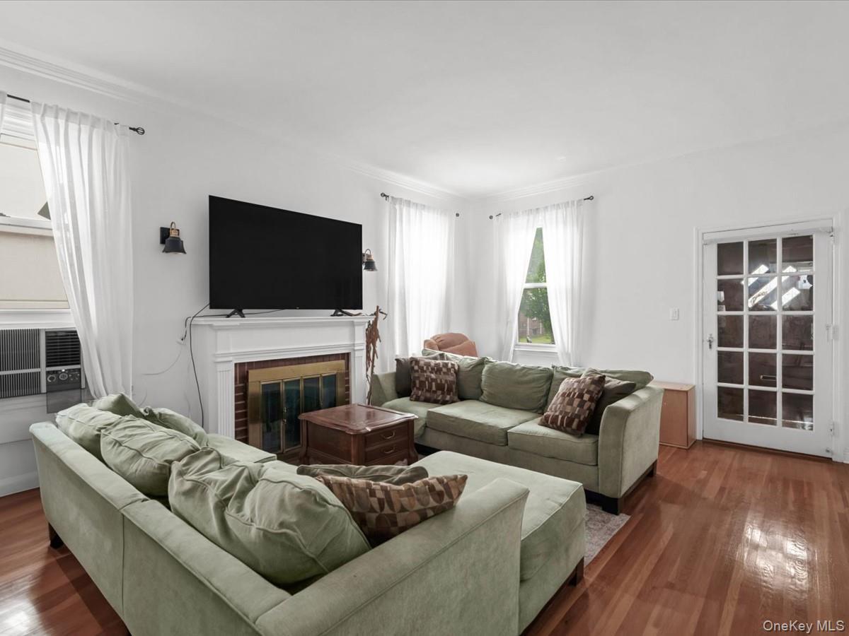 Single Family 181st Street Queens, NY 11365, MLS-1025679-3