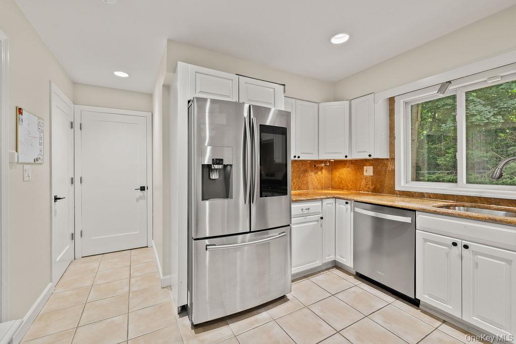 Single Family Orangeburg Road Rockland County, NY 10965, MLS-1025730-15