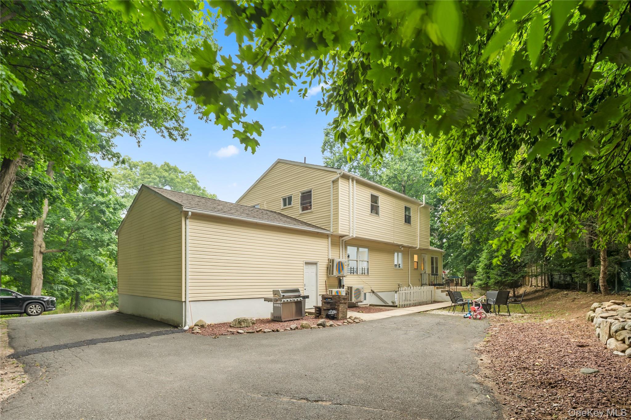 Single Family Orangeburg Road Rockland County, NY 10965, MLS-1025730-34
