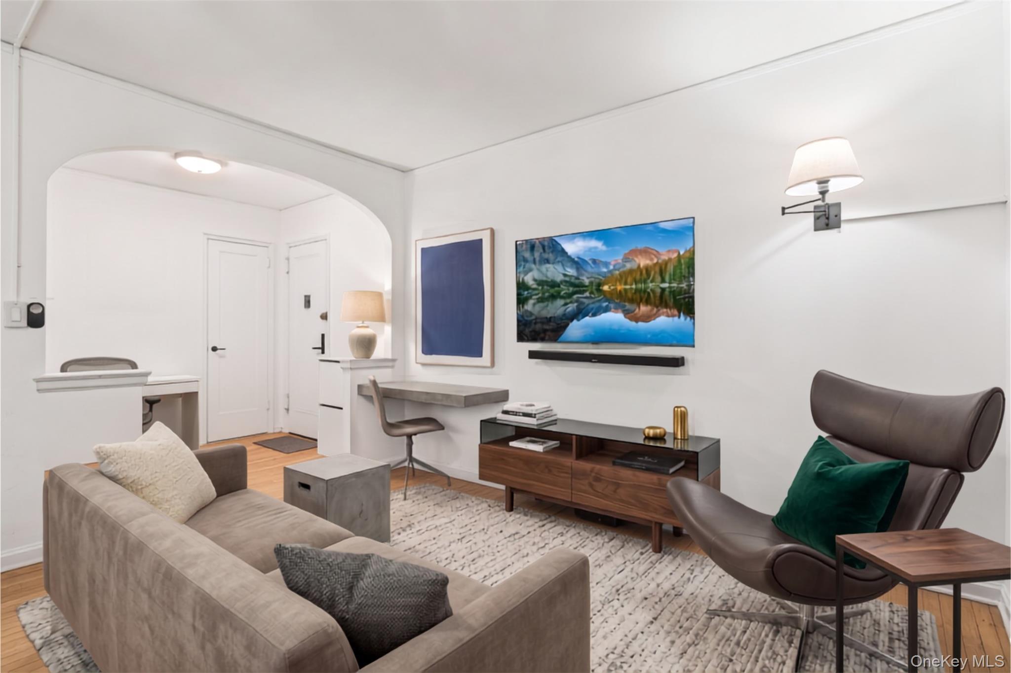 Coop Bank Street Manhattan, NY 10014, MLS-1025765-14