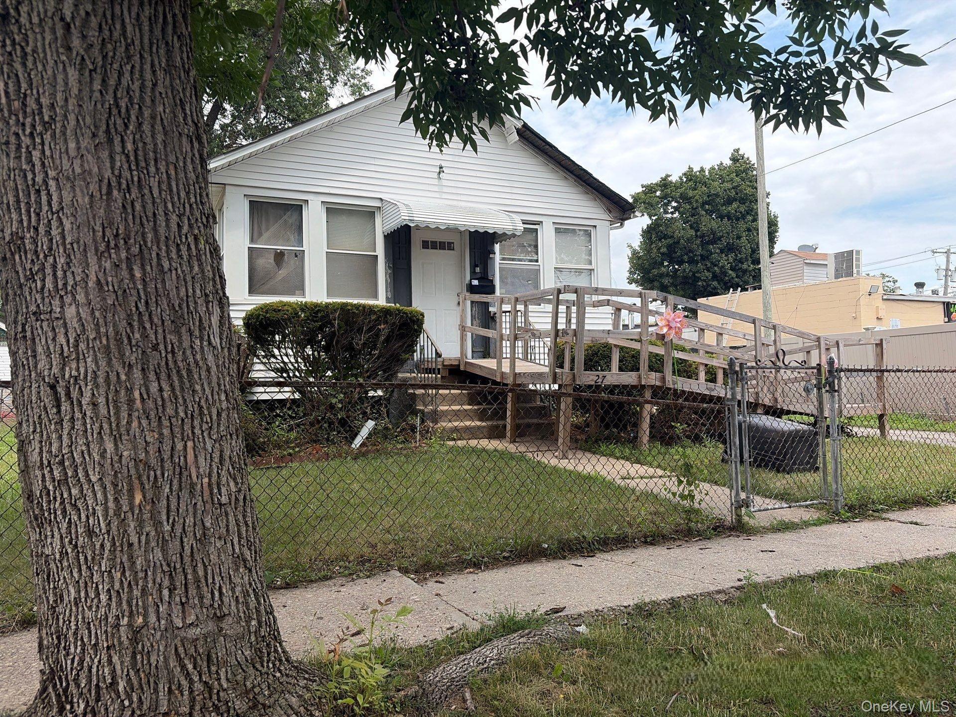 Single Family Midwood Street  Nassau County, NY 11550, MLS-1025767-3