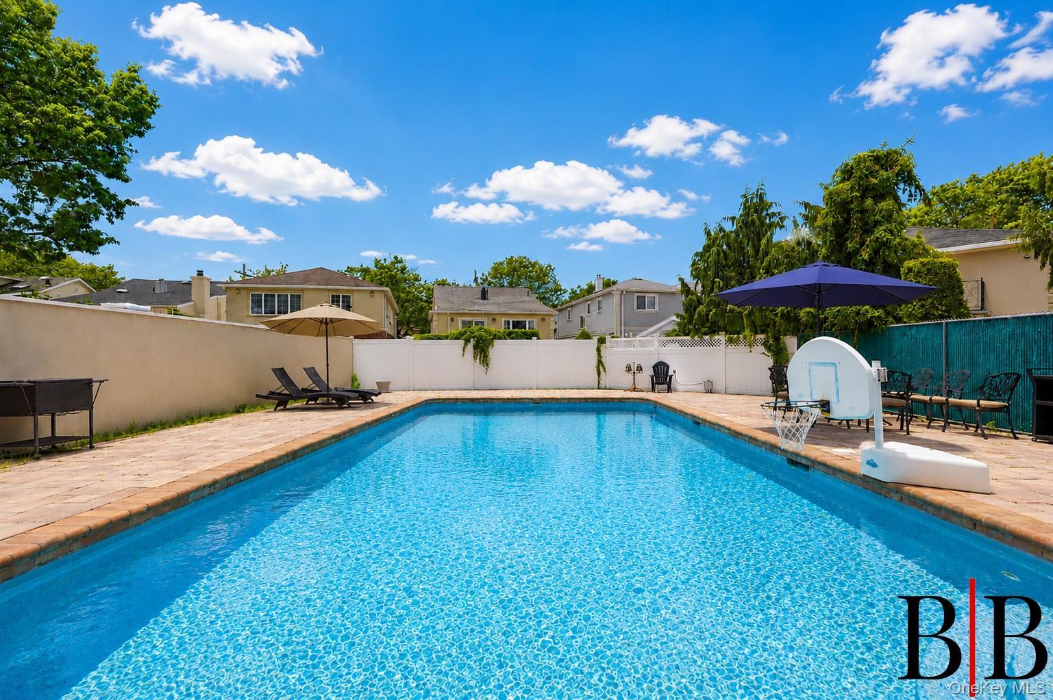 Single Family National Drive Brooklyn, NY 11234, MLS-1025769-8