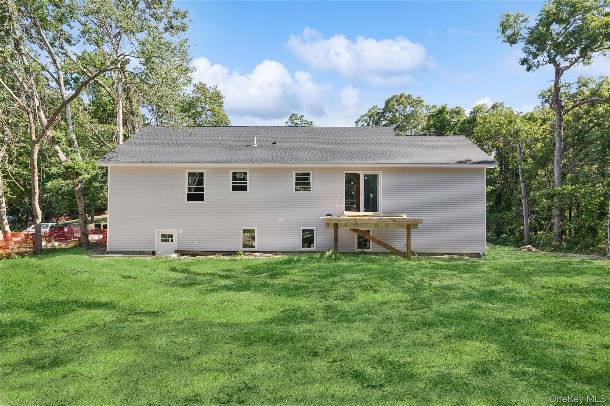 Single Family Cedar Lane Suffolk County, NY 11763, MLS-1025797-4
