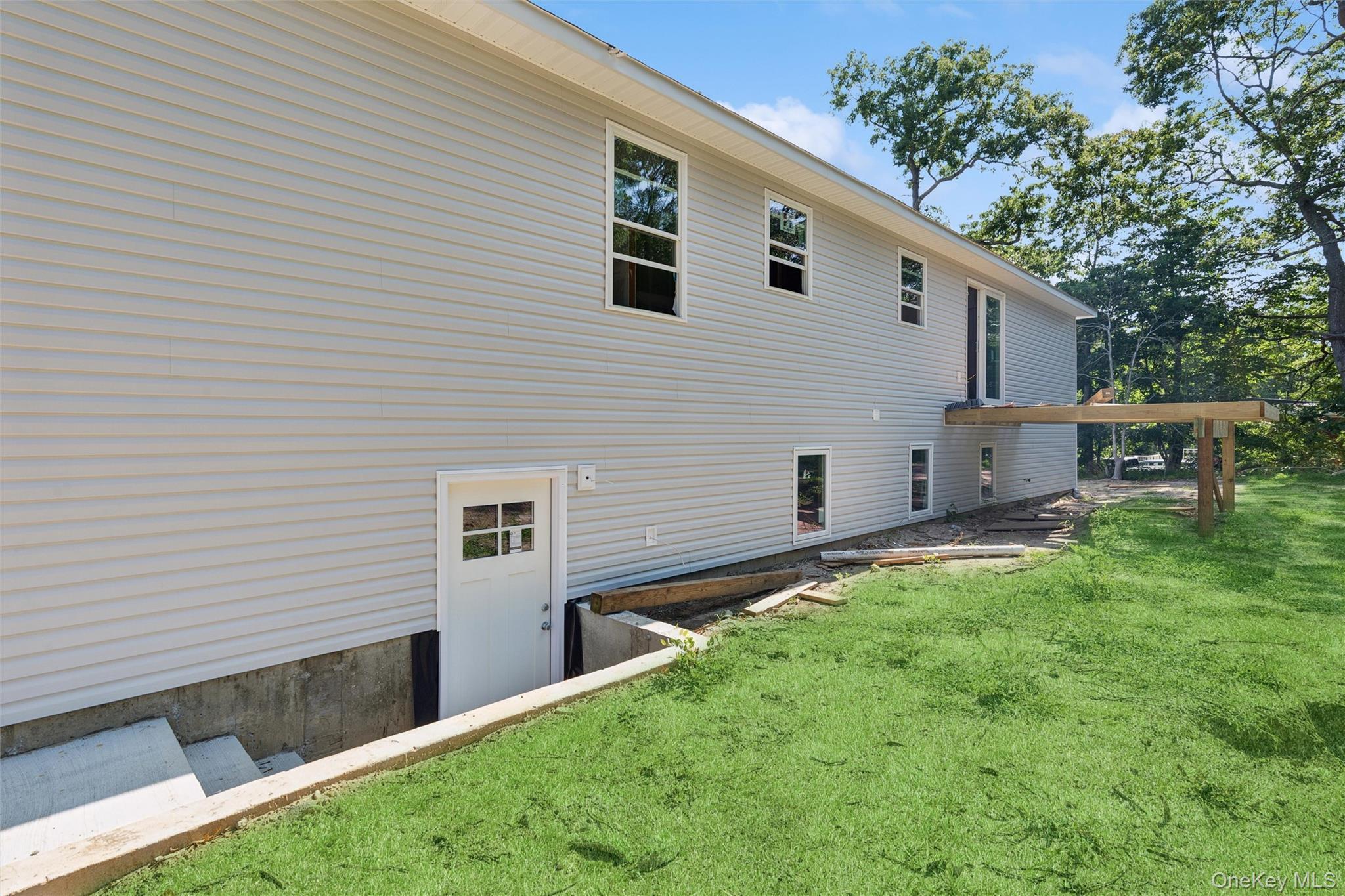 Single Family Cedar Lane Suffolk County, NY 11763, MLS-1025797-6