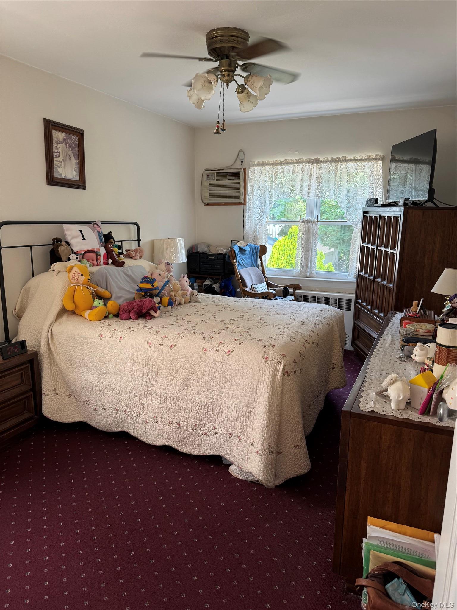 Single Family 77th Avenue  Queens, NY 11385, MLS-1025803-5