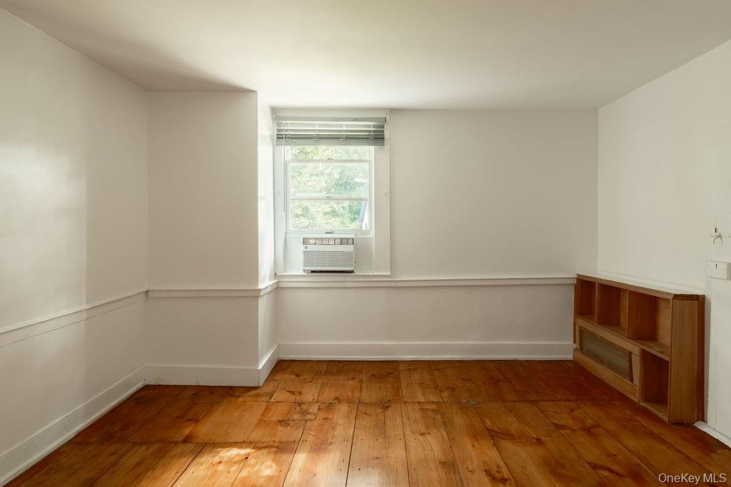 Single Family Salt Point Turnpike  Dutchess County, NY 12514, MLS-1025832-17