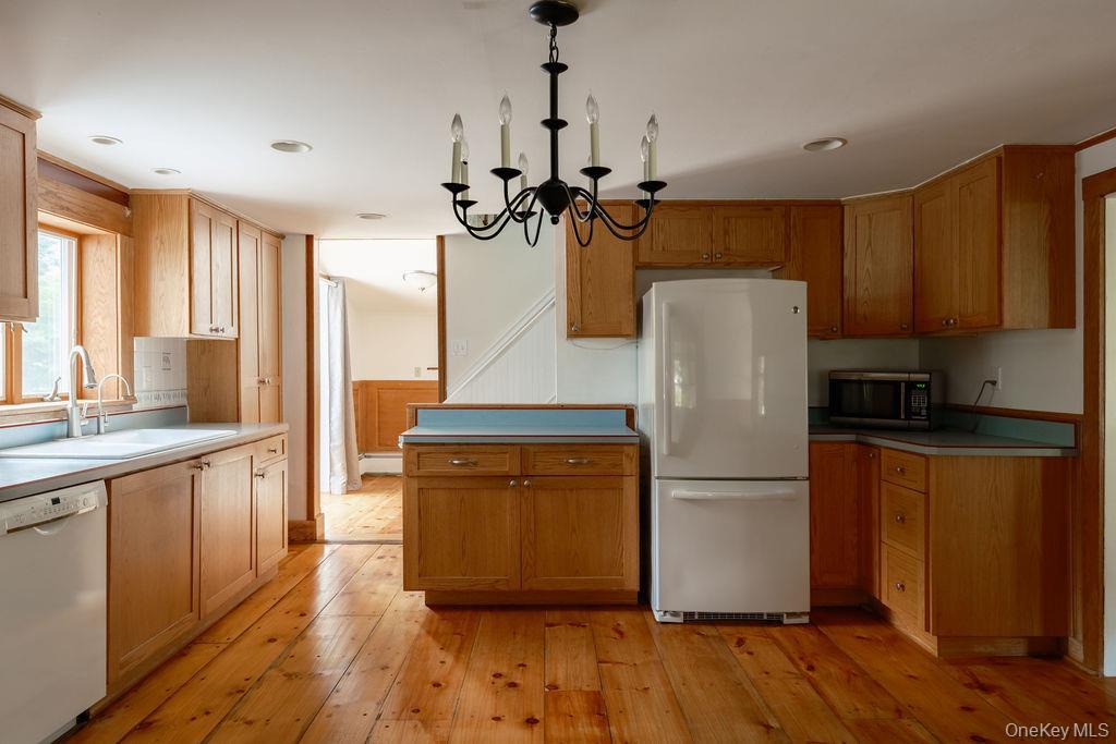 Single Family Salt Point Turnpike  Dutchess County, NY 12514, MLS-1025832-4