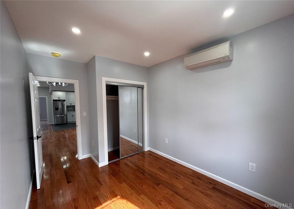 Single Family 49th Avenue  Queens, NY 11377, MLS-1025862-6