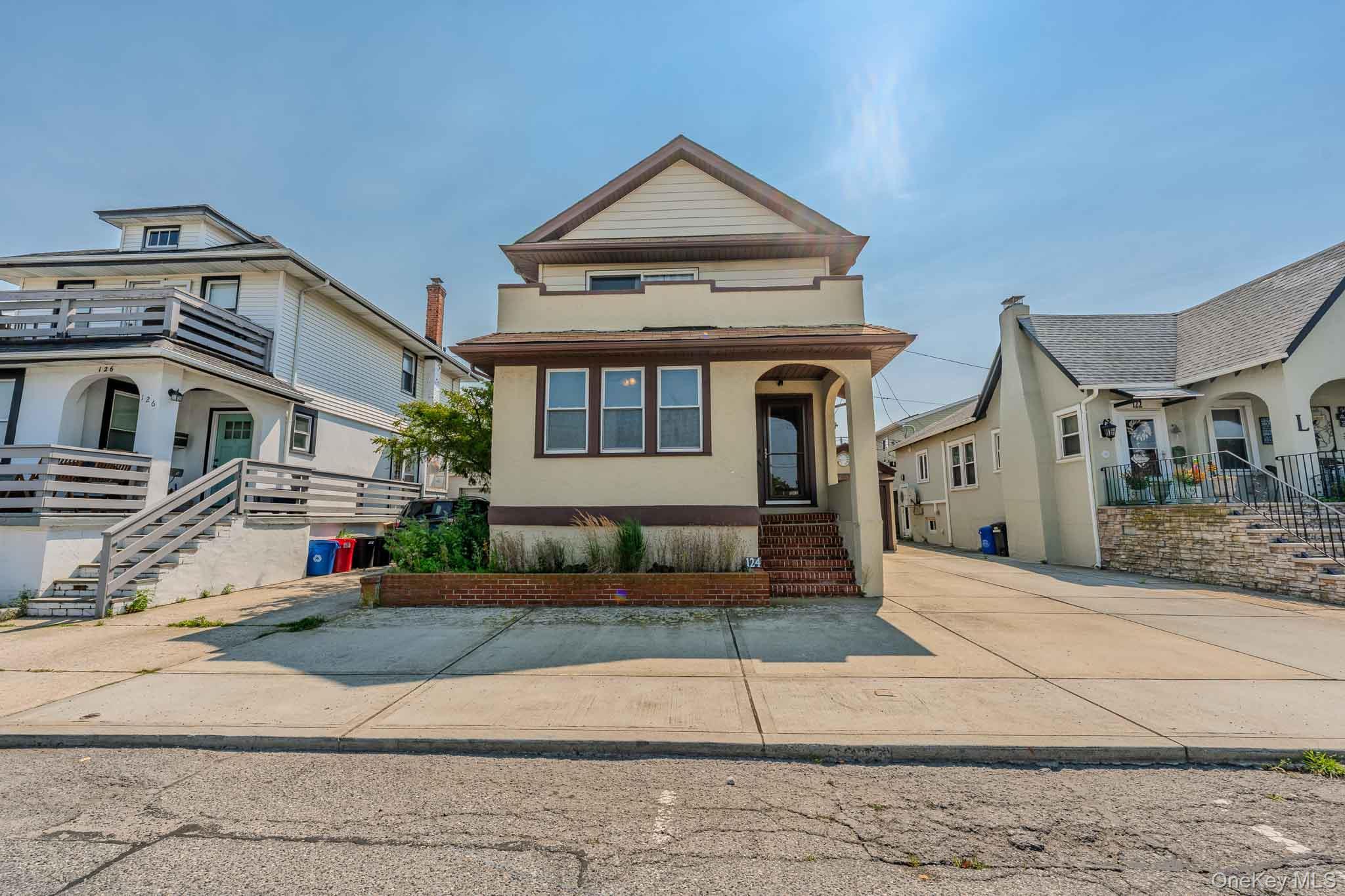 Single Family Roosevelt Boulevard Nassau County, NY 11561, MLS-1025876-2