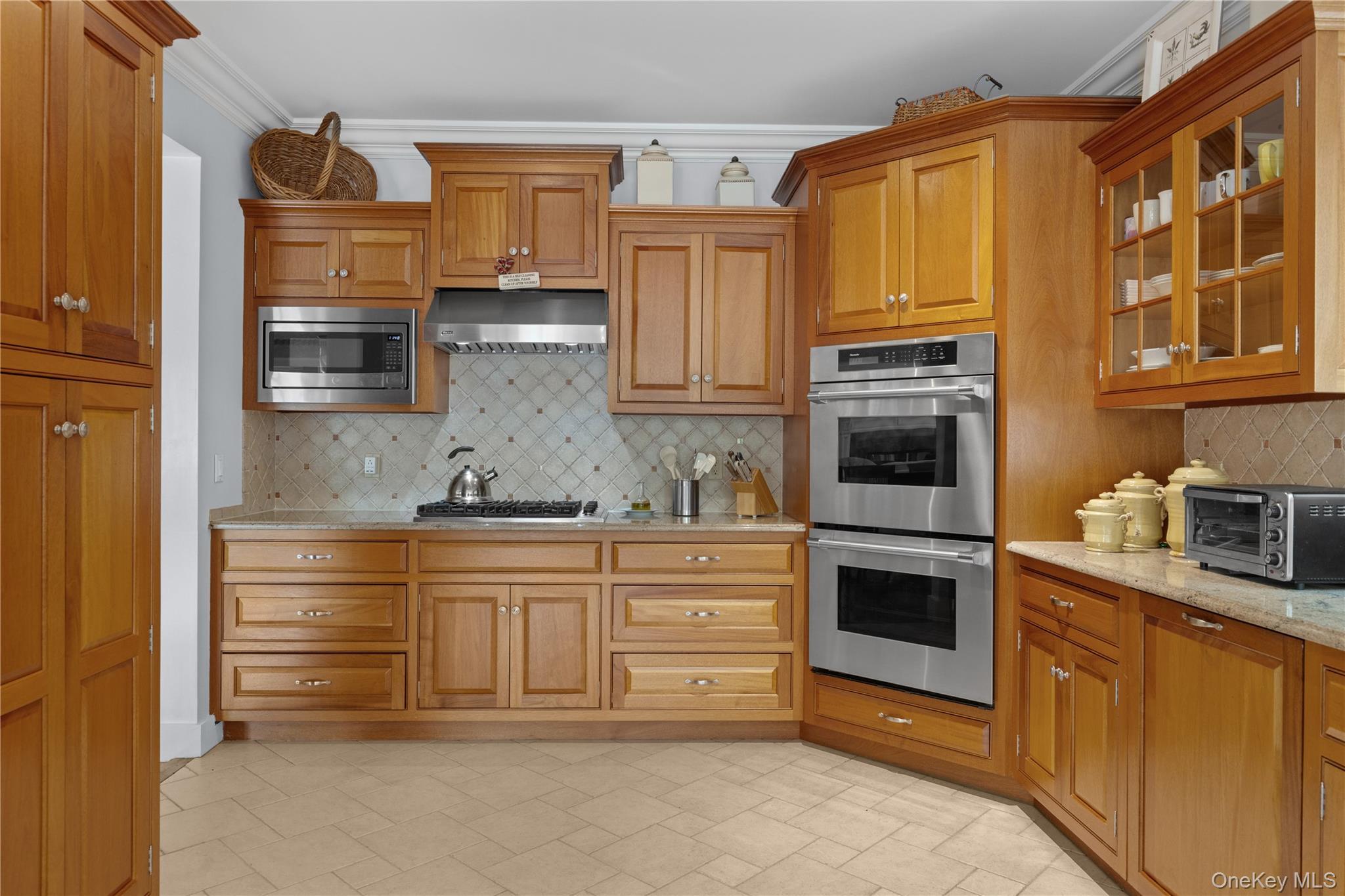 Single Family Jessup Lane  Suffolk County, NY 11978, MLS-1025877-12