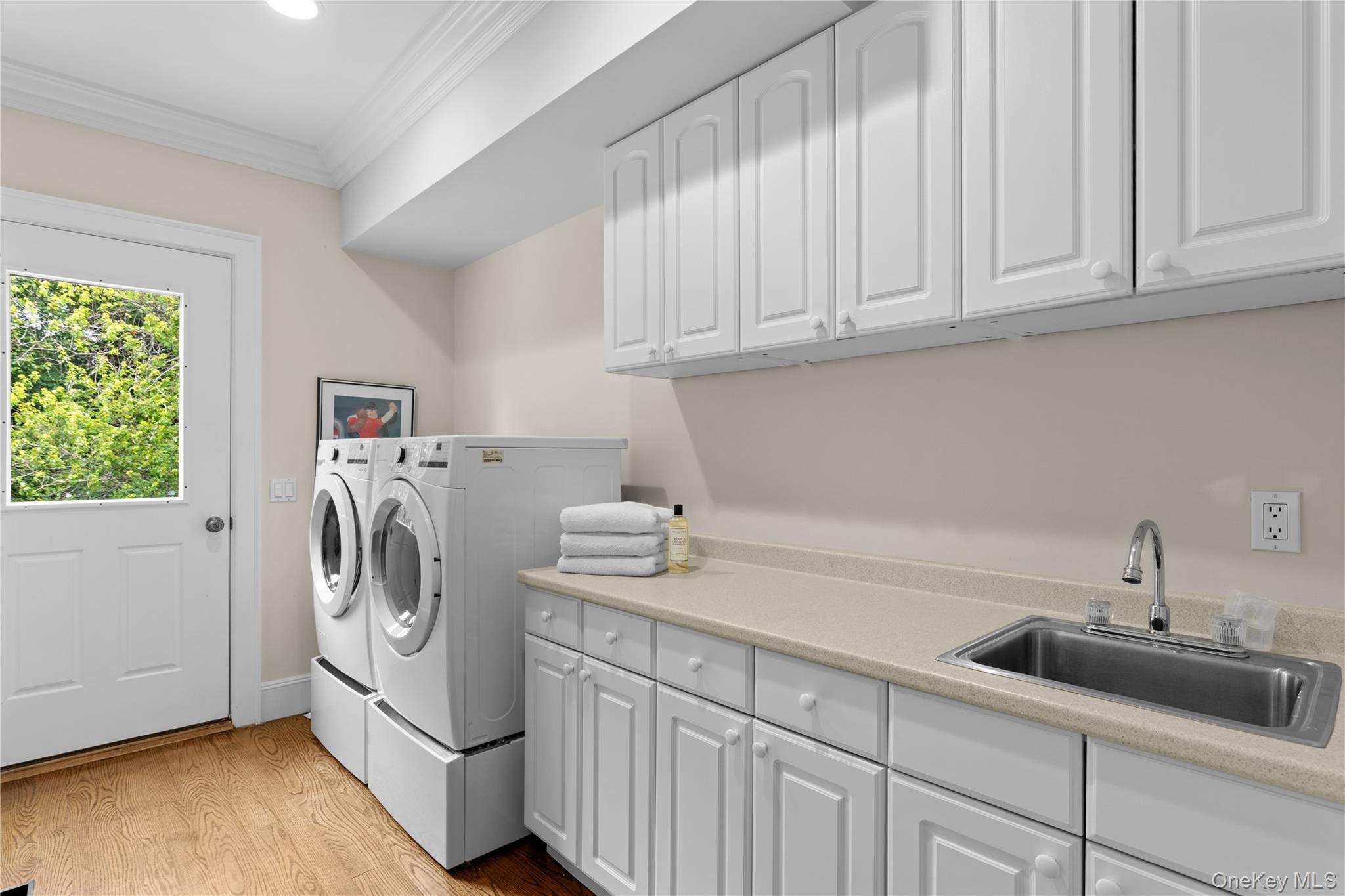 Single Family Jessup Lane  Suffolk County, NY 11978, MLS-1025877-14