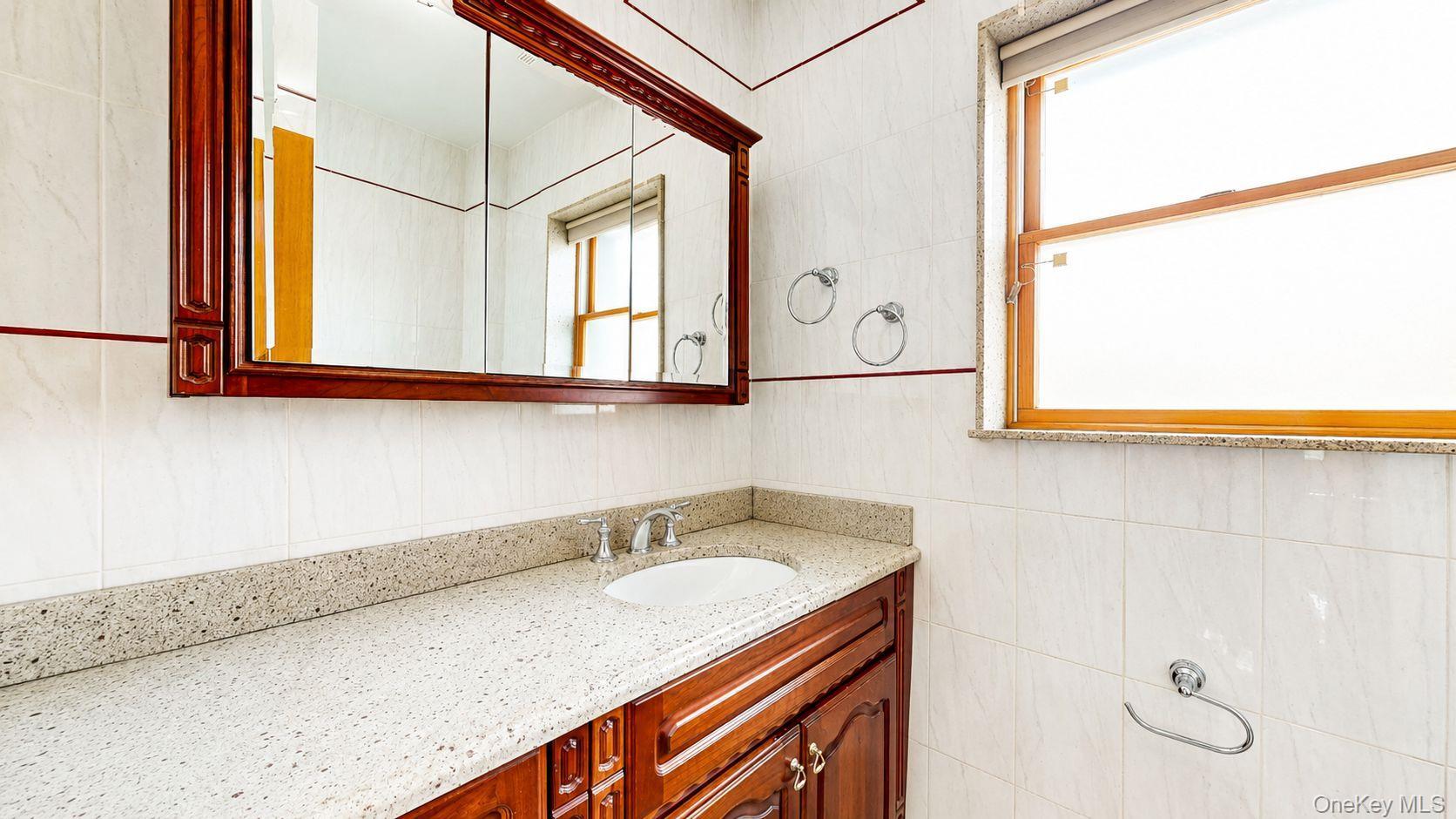 Single Family 9th Avenue Queens, NY 11357, MLS-1025893-10