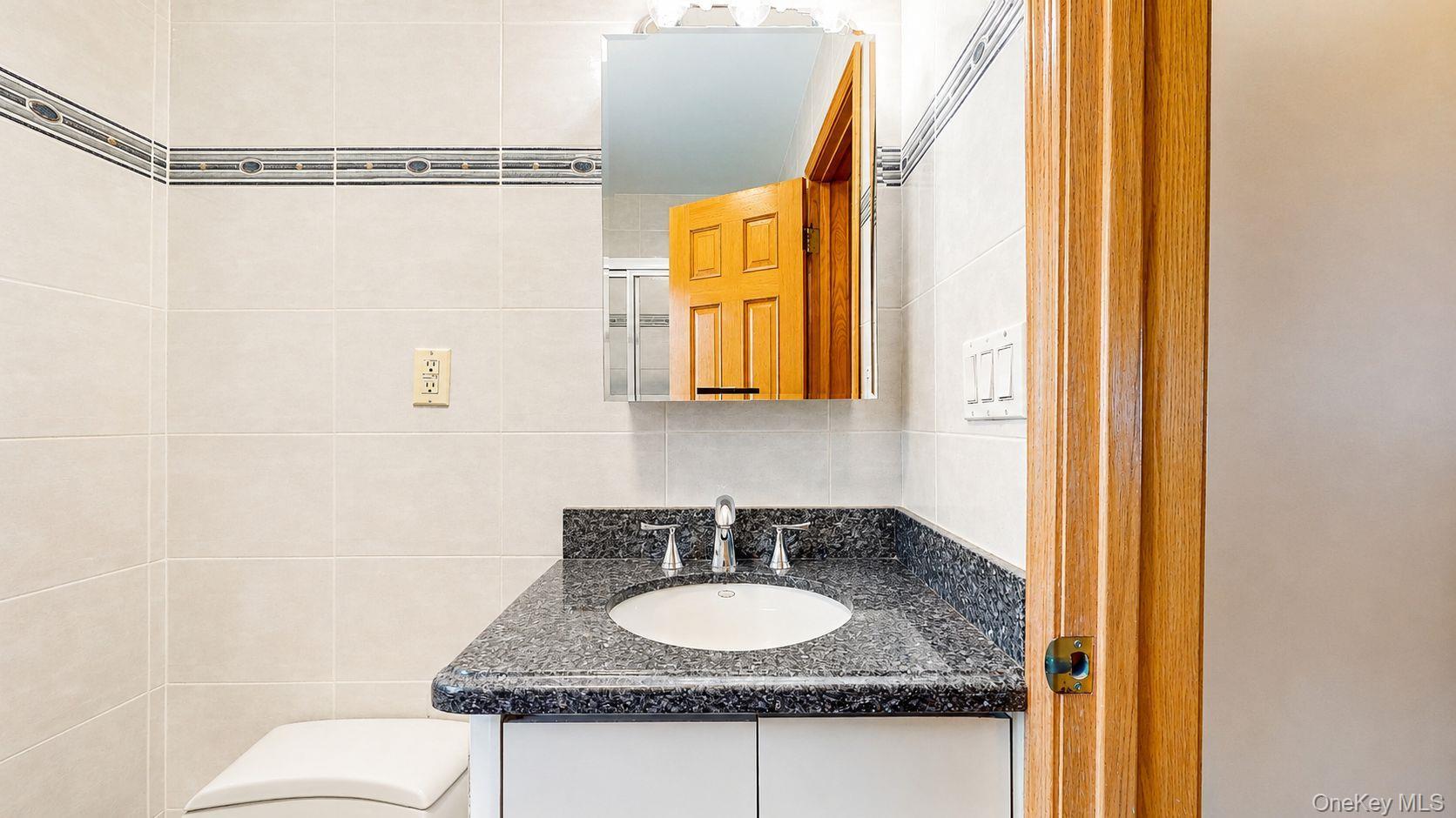 Single Family 9th Avenue Queens, NY 11357, MLS-1025893-23