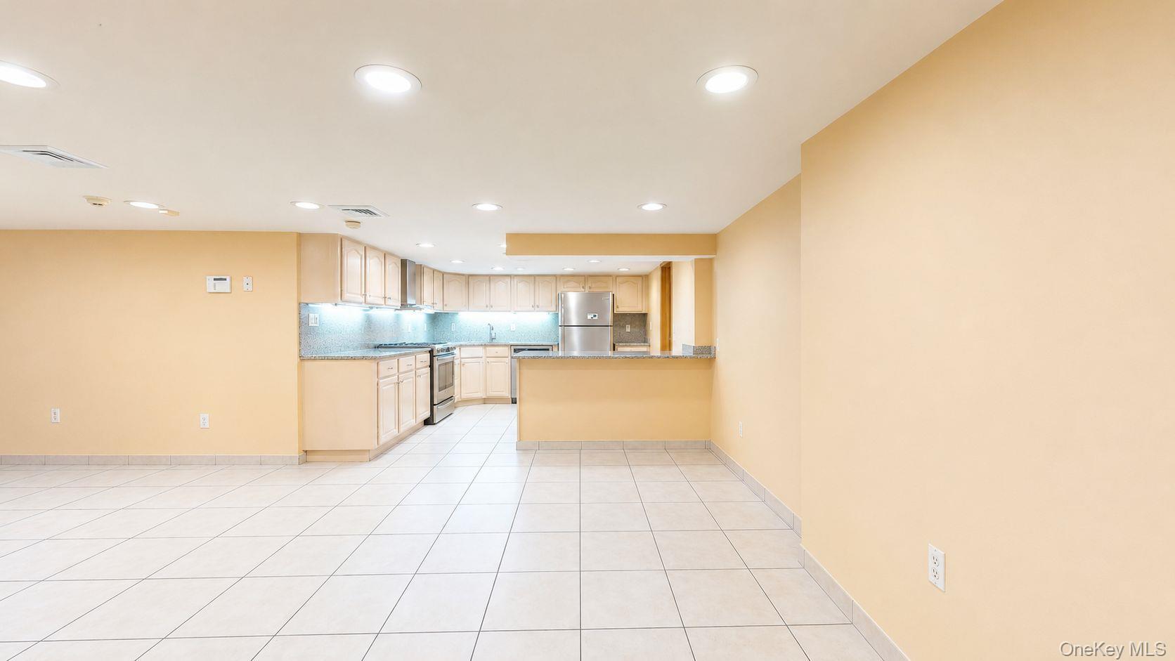 Single Family 9th Avenue Queens, NY 11357, MLS-1025893-34