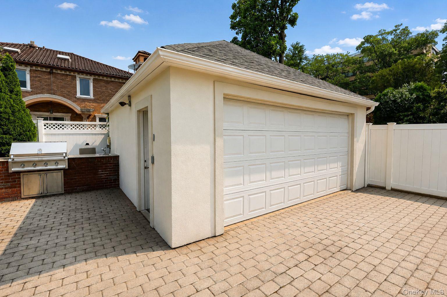 Single Family 9th Avenue Queens, NY 11357, MLS-1025893-43