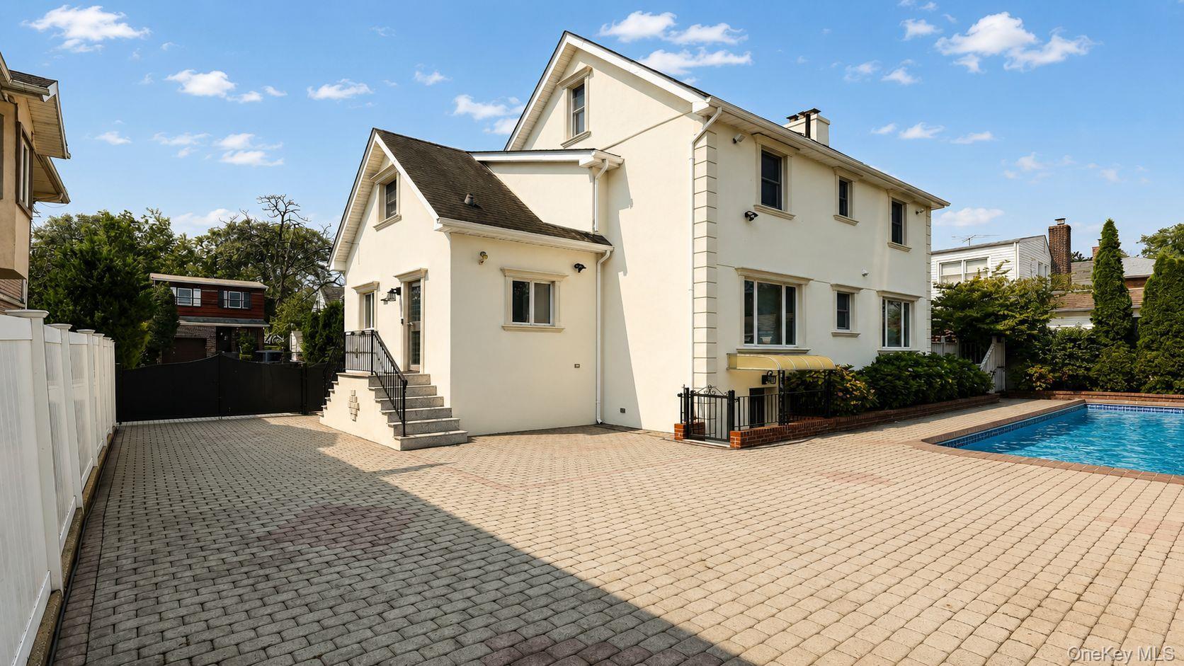 Single Family 9th Avenue Queens, NY 11357, MLS-1025893-46