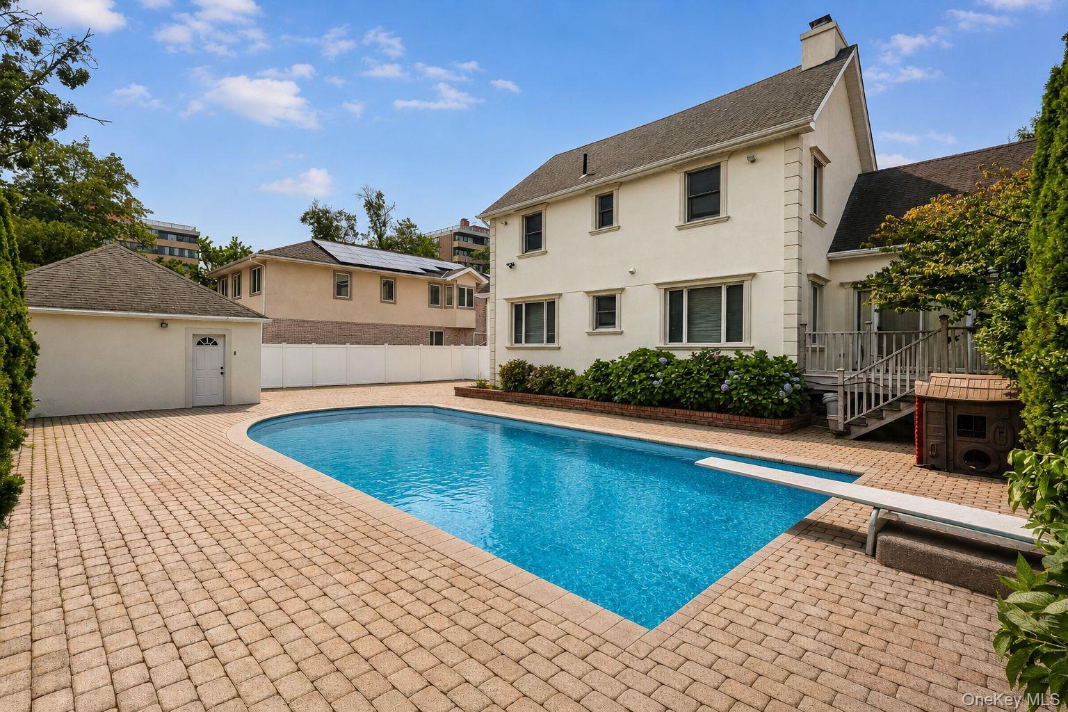 Single Family 9th Avenue Queens, NY 11357, MLS-1025893-49