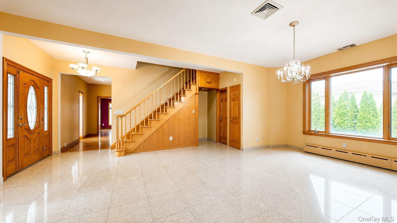 Single Family 9th Avenue Queens, NY 11357, MLS-1025893-8