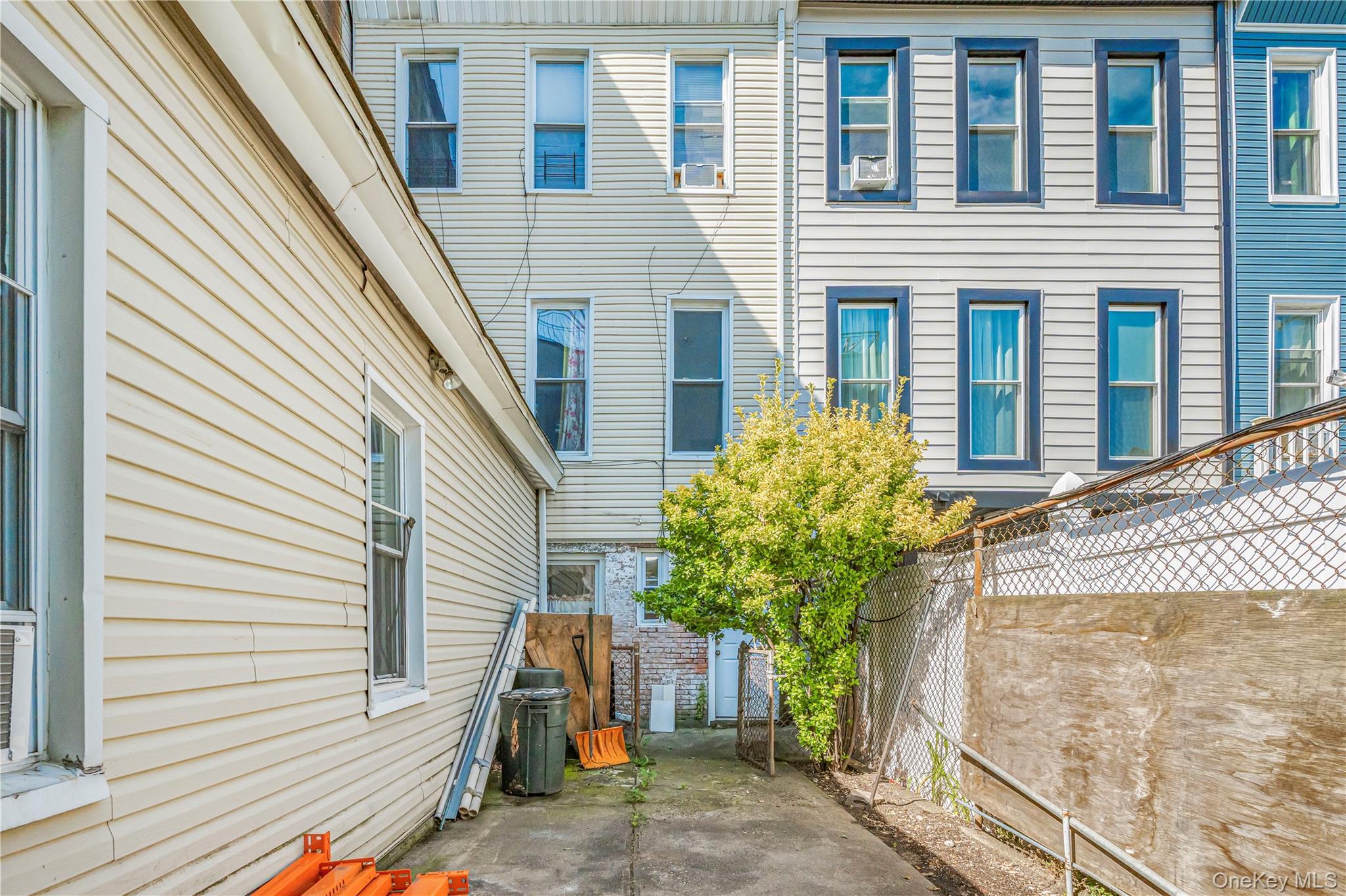 Single Family Bushwick Avenue Brooklyn, NY 11207, MLS-1025933-16