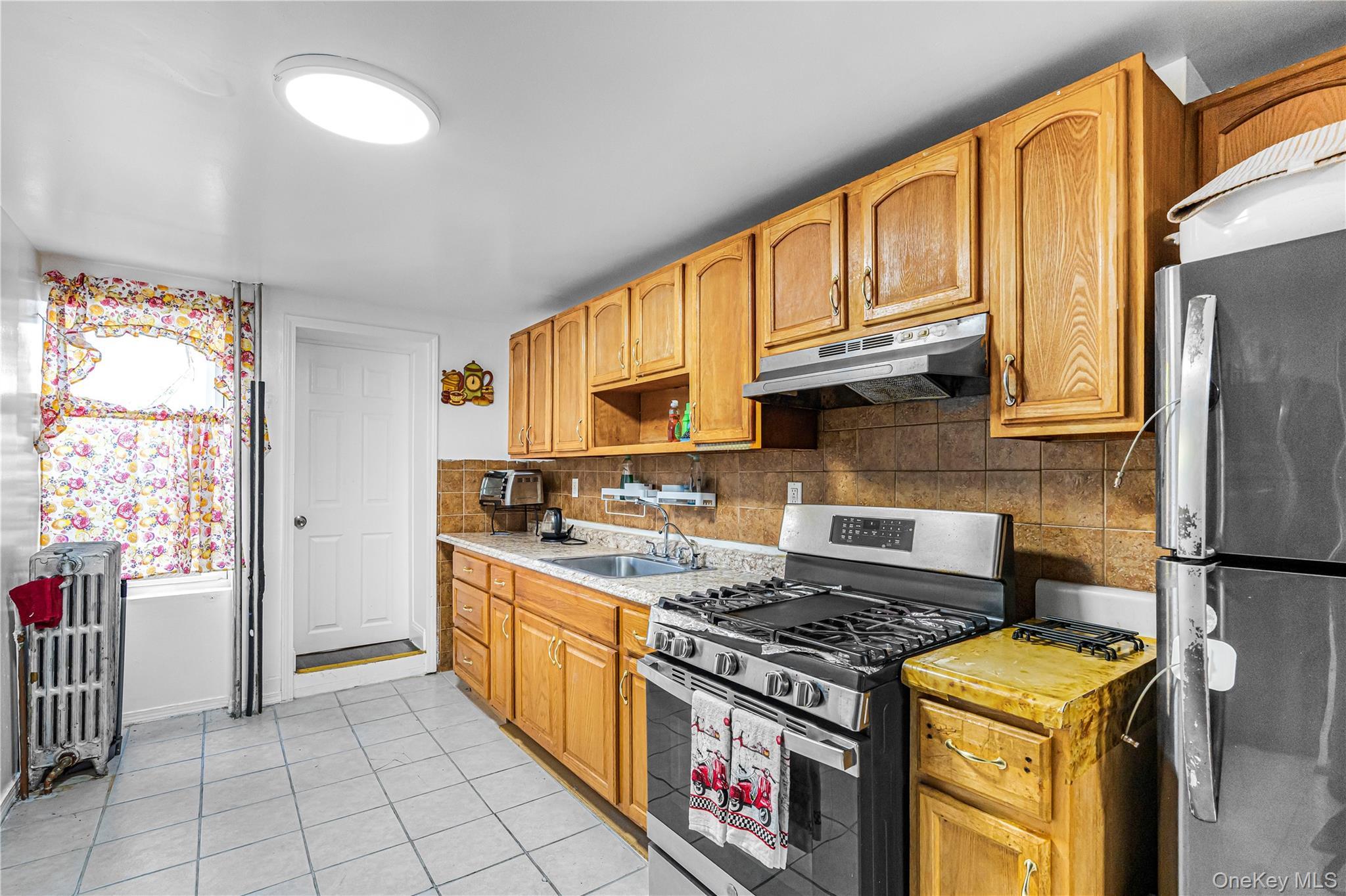 Single Family Bushwick Avenue Brooklyn, NY 11207, MLS-1025933-3