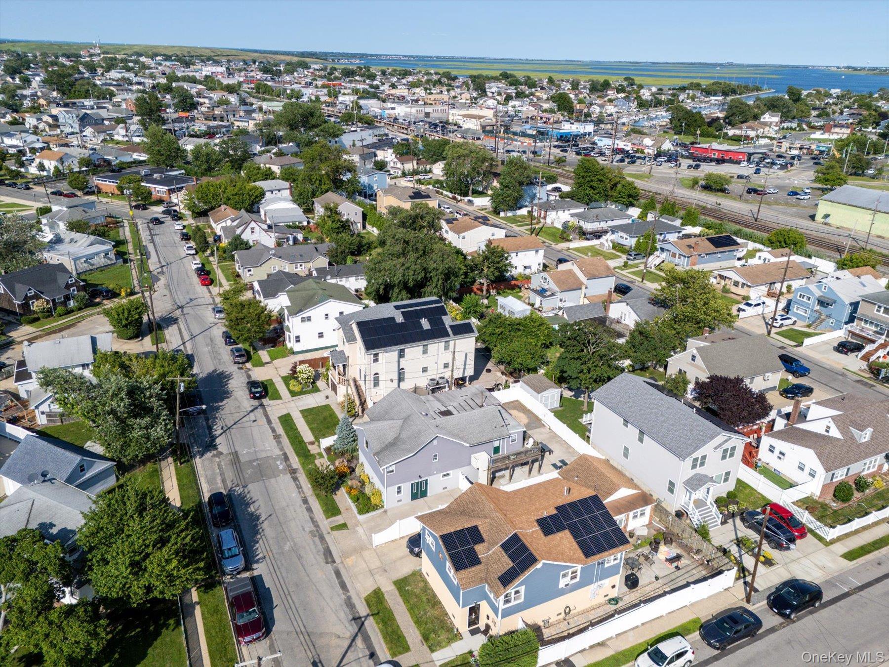 Single Family Radcliffe Road Nassau County, NY 11558, MLS-1025949-21