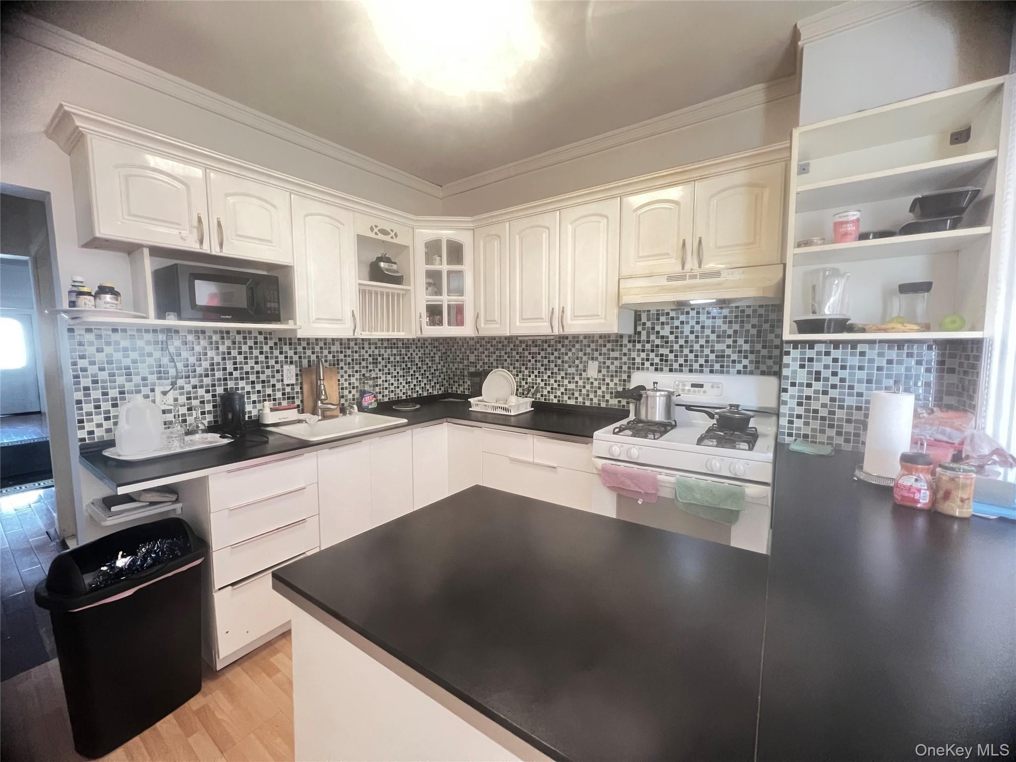 Single Family 103rd Queens, NY 11419, MLS-1025994-16