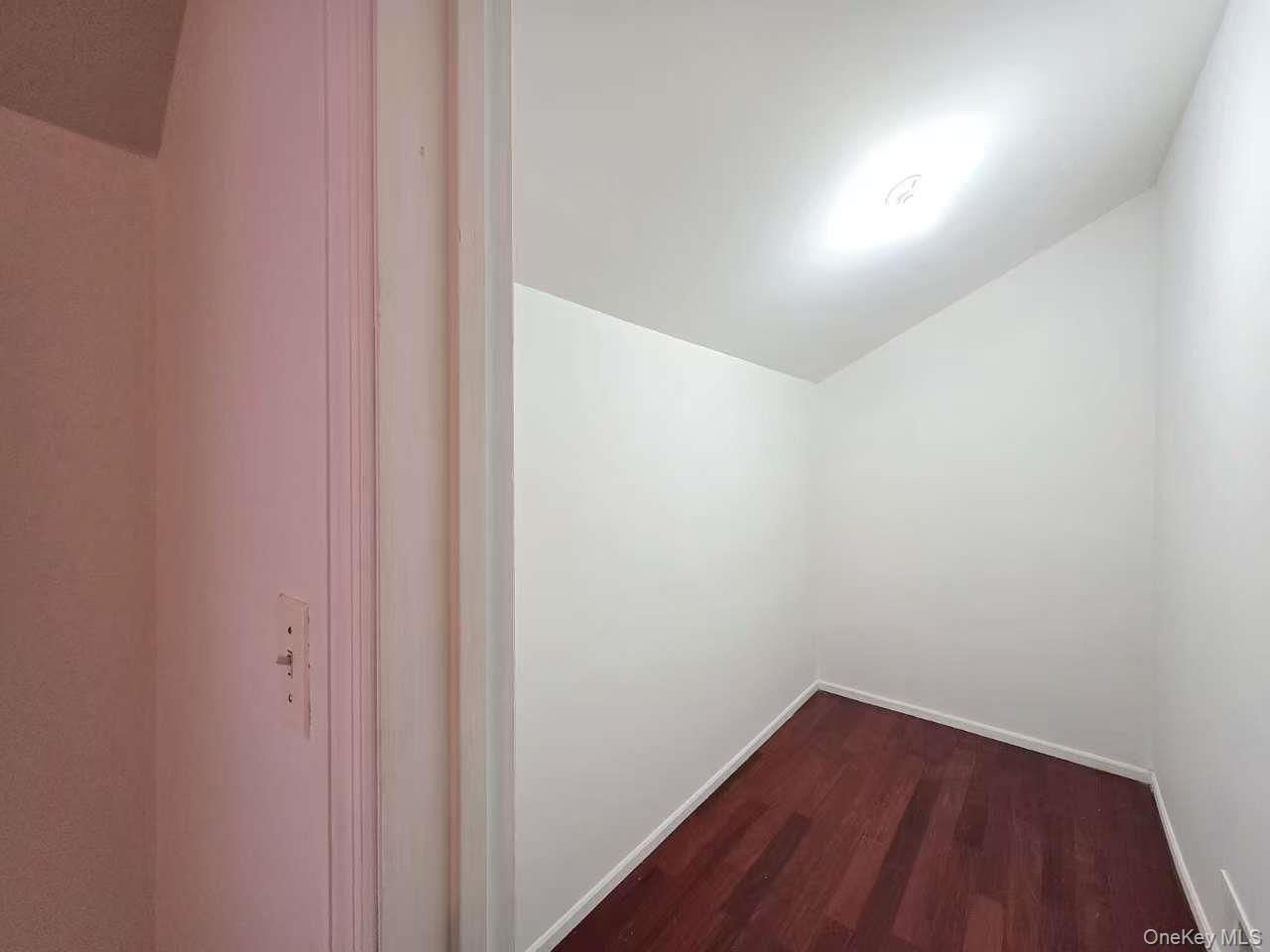 Single Family Sharrotts Road  Staten Island, NY 10309, MLS-1025997-5