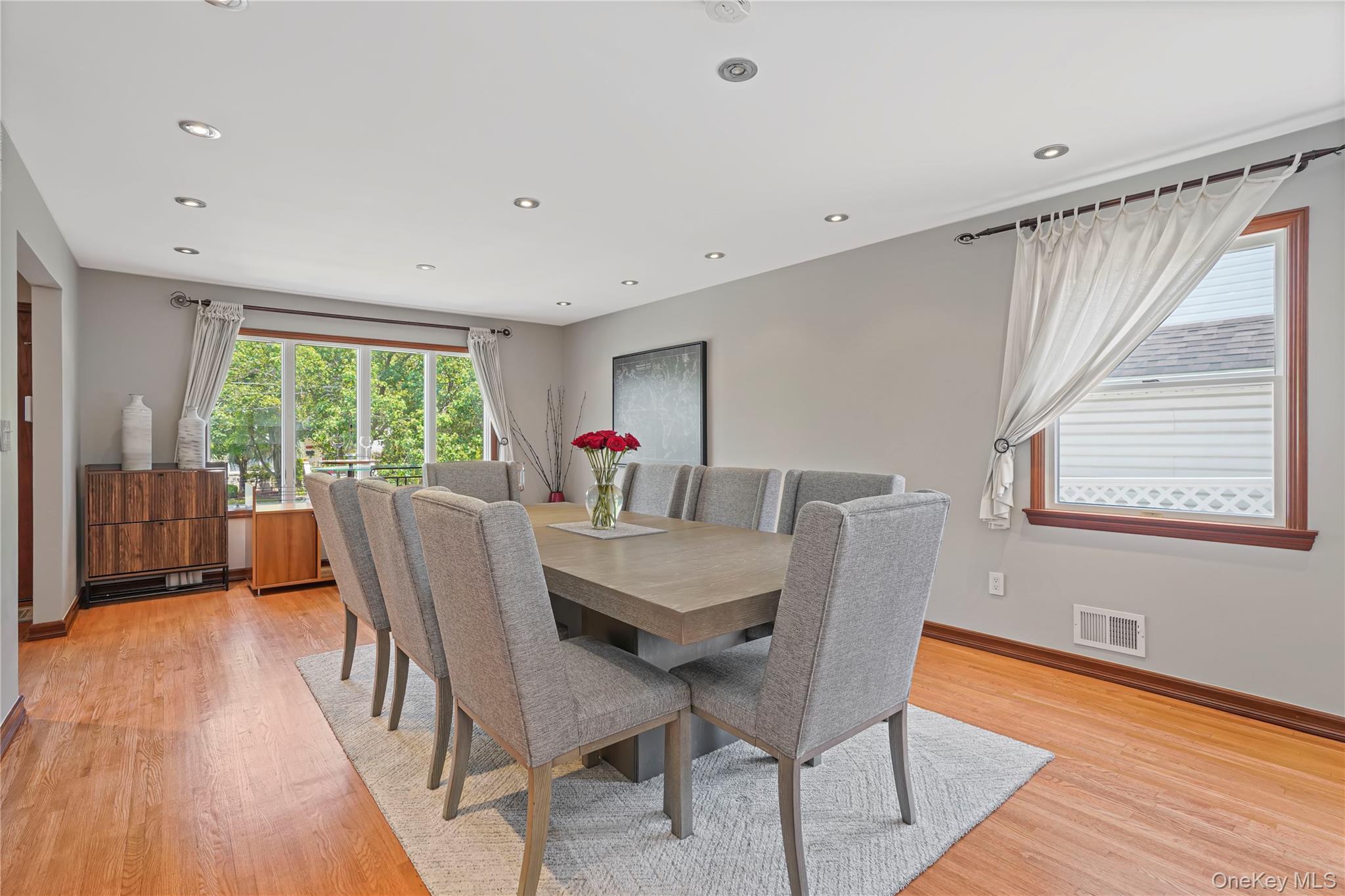 Single Family Ardsley Street Staten Island, NY 10306, MLS-1026004-17
