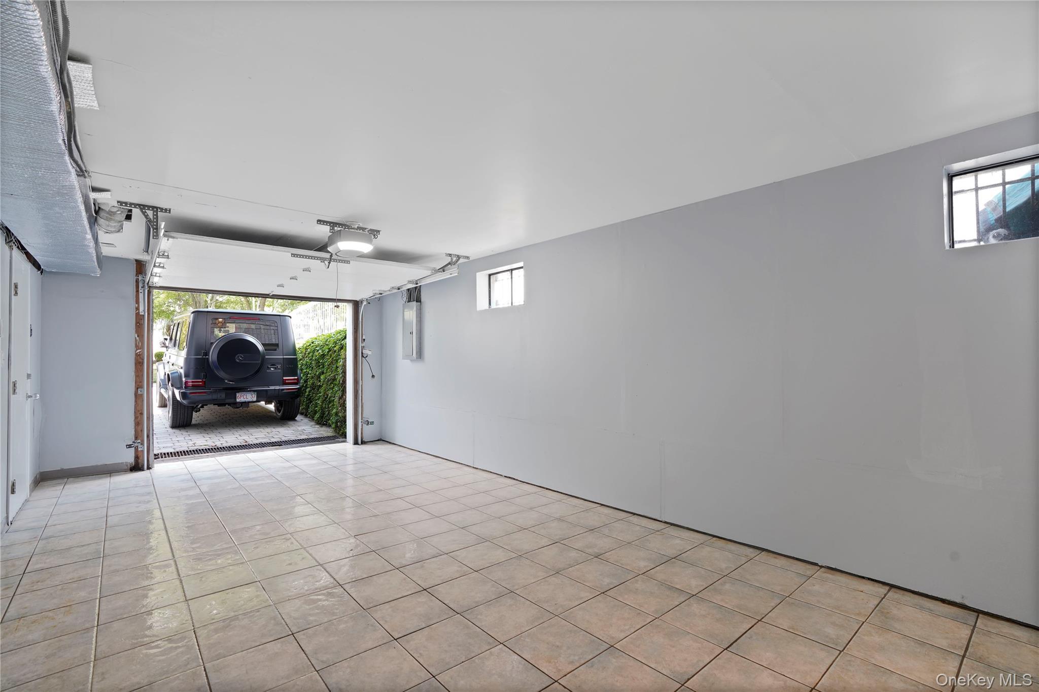 Single Family Ardsley Street Staten Island, NY 10306, MLS-1026004-22