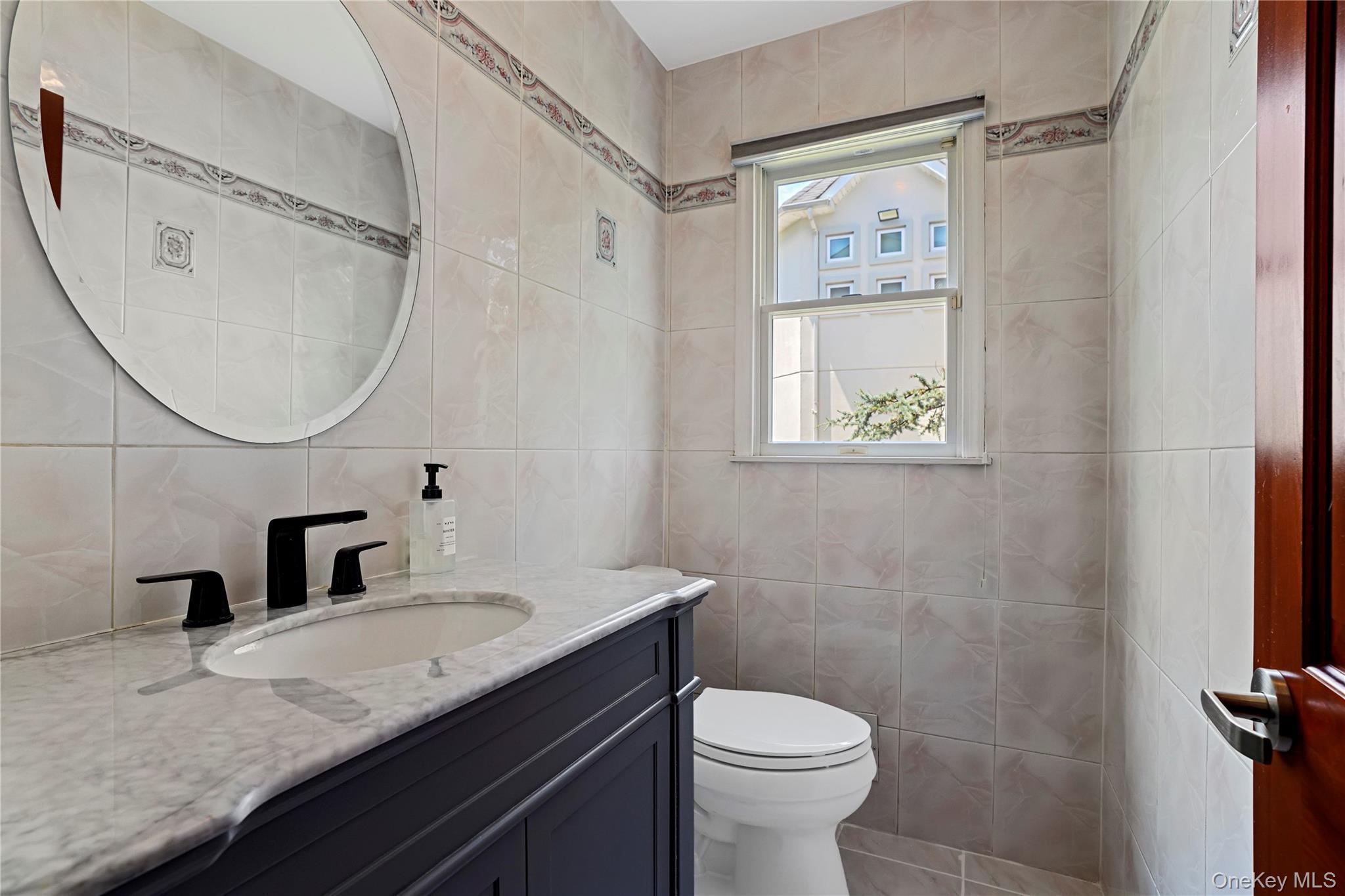 Single Family Ardsley Street Staten Island, NY 10306, MLS-1026004-4