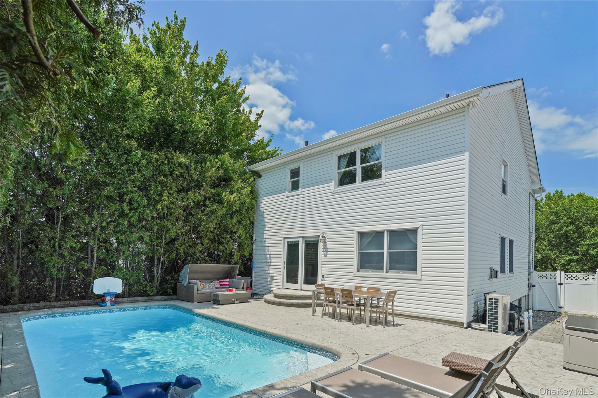 Single Family Ardsley Street Staten Island, NY 10306, MLS-1026004-40