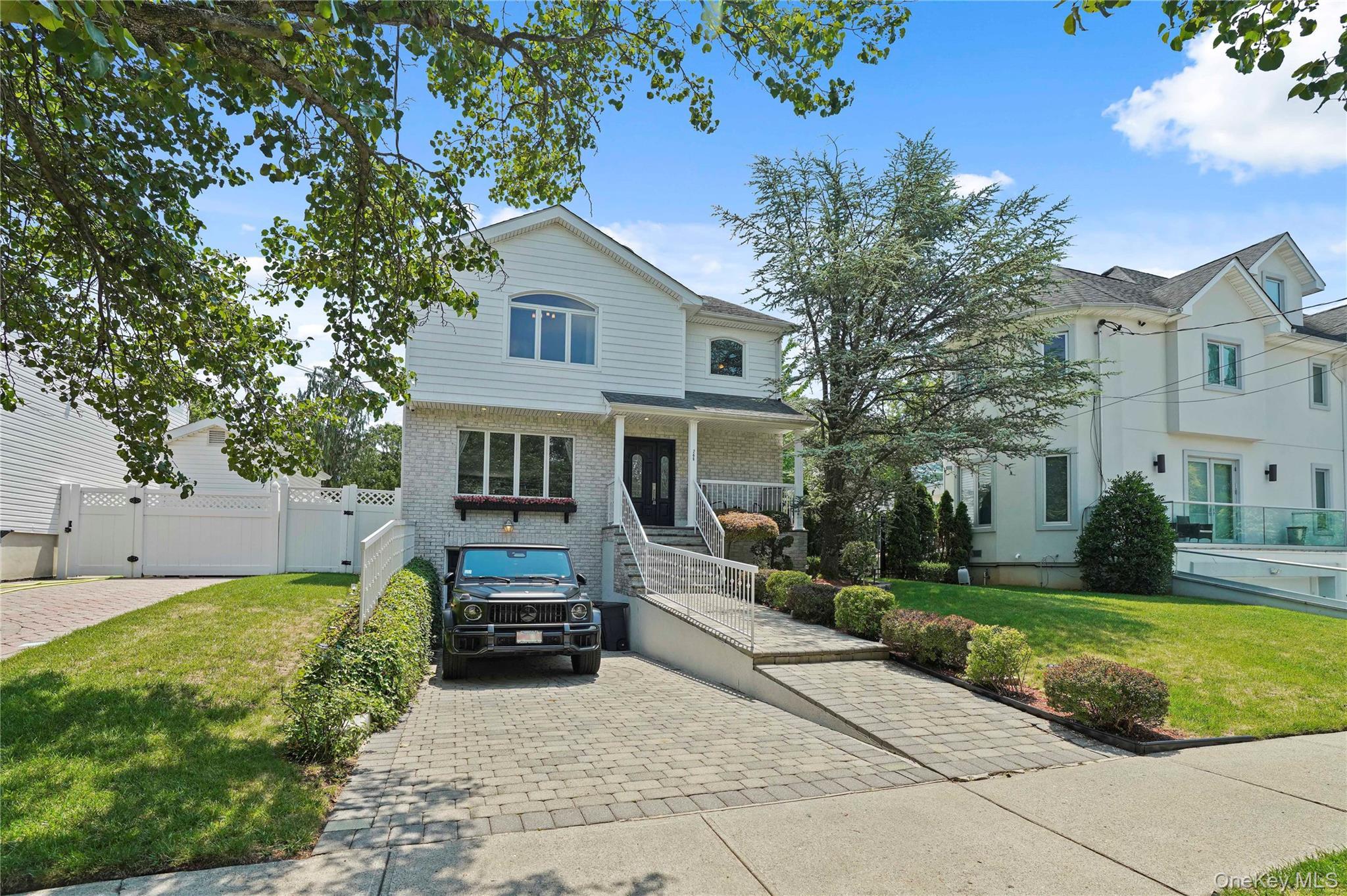Single Family Ardsley Street Staten Island, NY 10306, MLS-1026004-46
