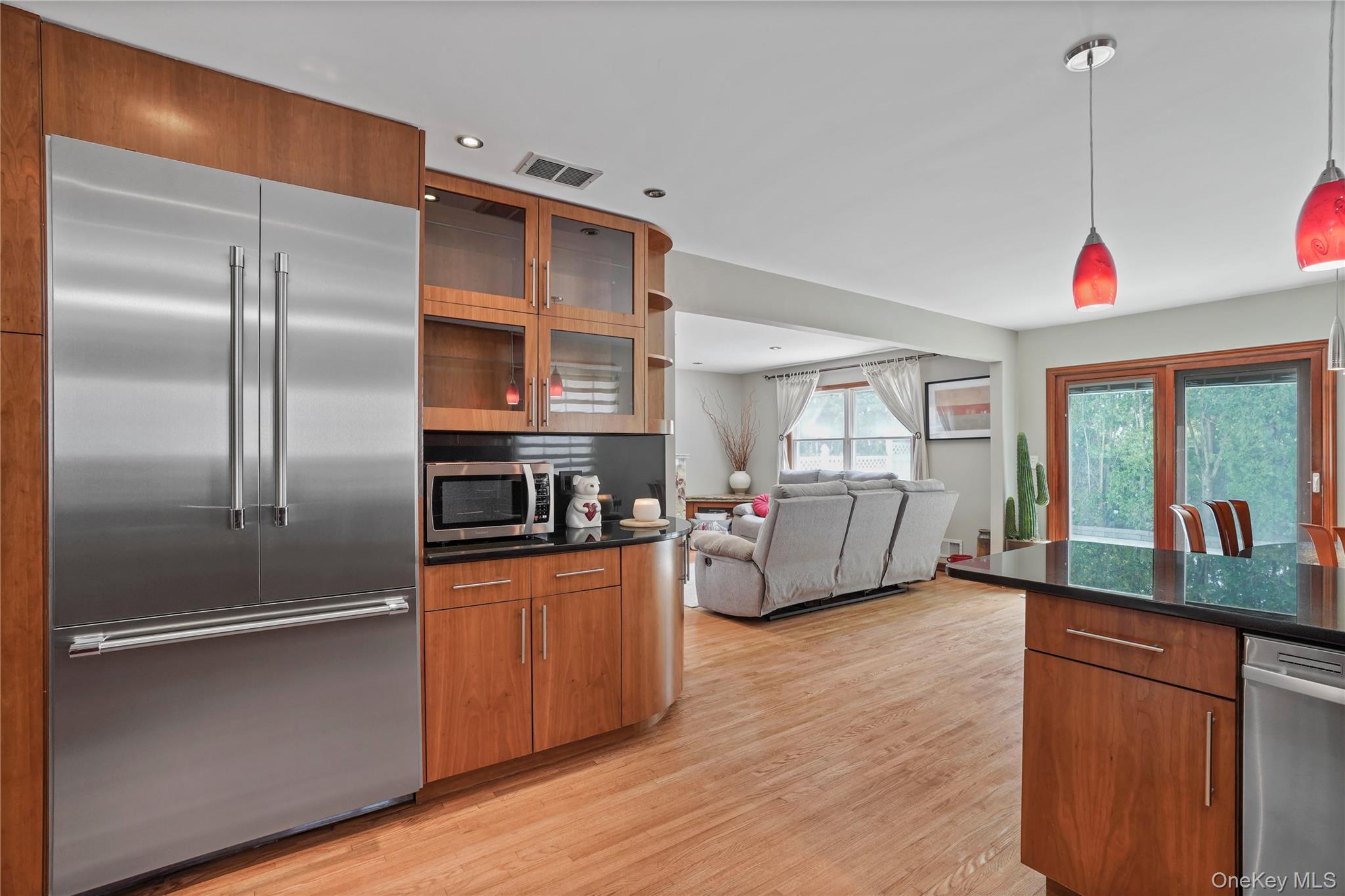 Single Family Ardsley Street Staten Island, NY 10306, MLS-1026004-5