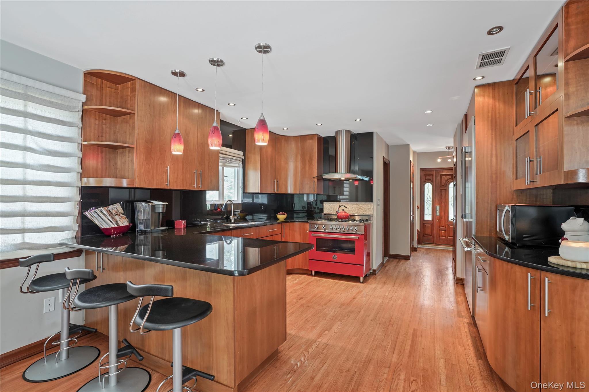Single Family Ardsley Street Staten Island, NY 10306, MLS-1026004-9