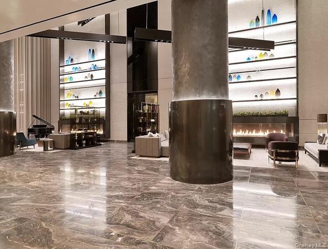 Apartment South Street Manhattan, NY 10002, MLS-1026020-16