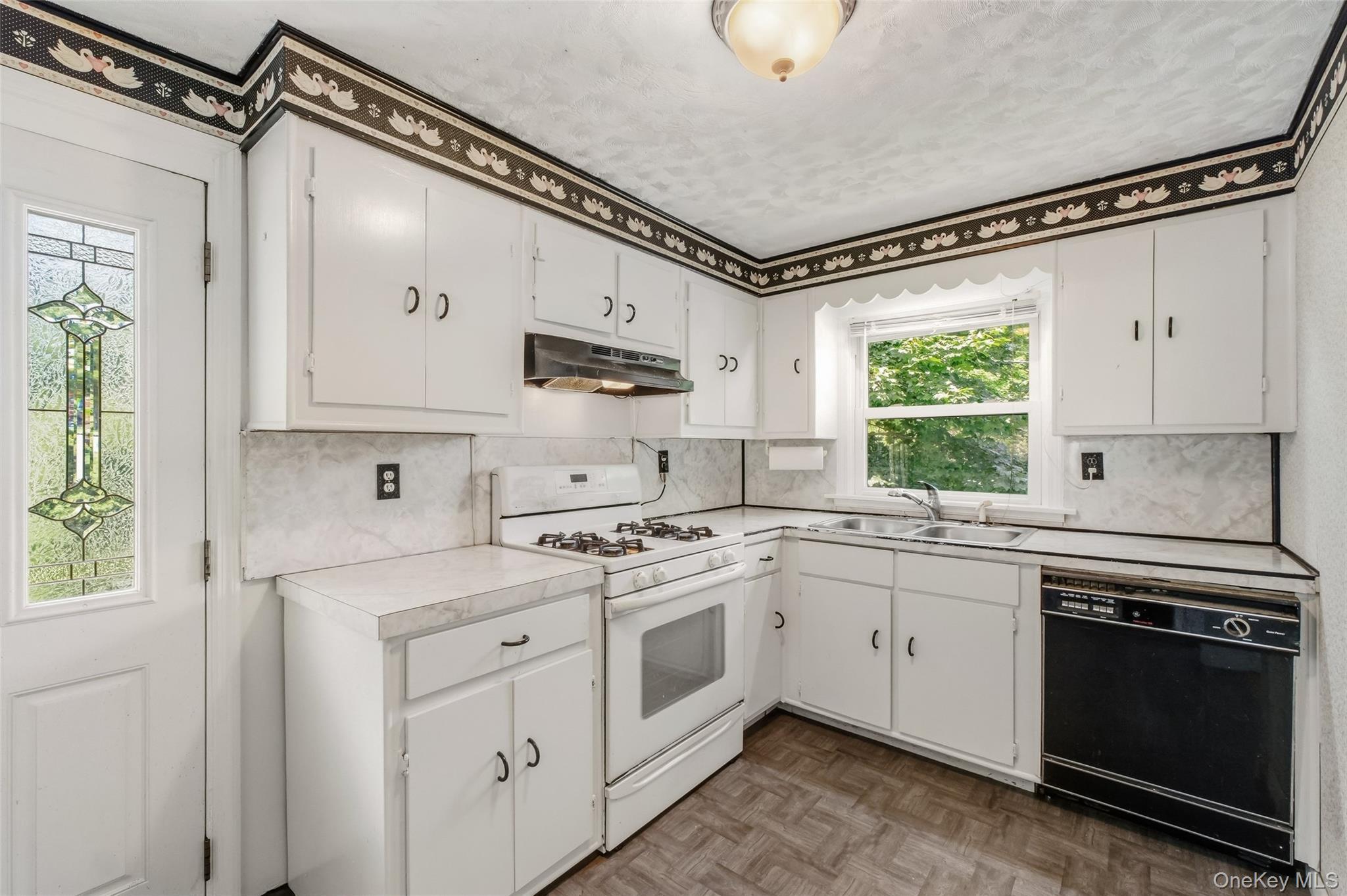 Single Family Willow Road Dutchess County, NY 12508, MLS-1026026-13